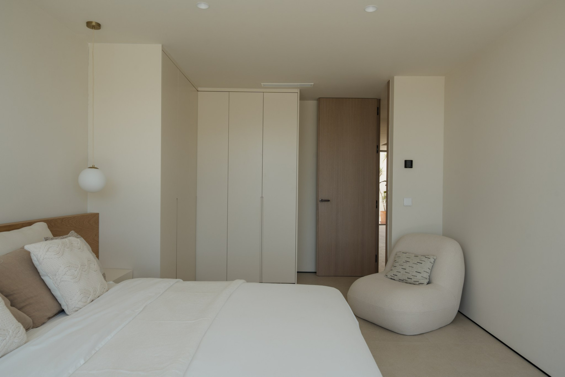 A Design-Led Villa with Panoramic Views in La Cala Golf · Photo 30