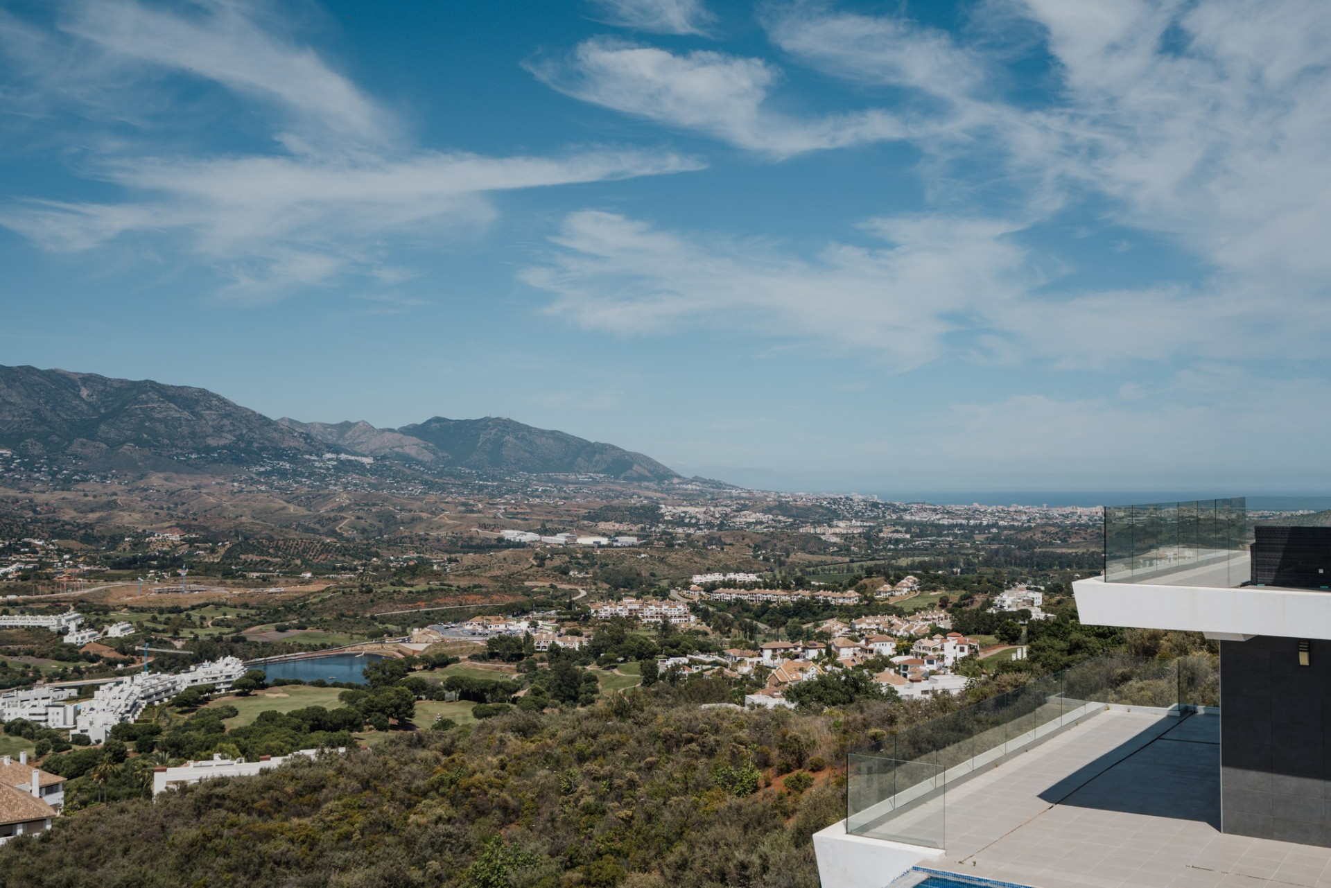 A Design-Led Villa with Panoramic Views in La Cala Golf · Photo 41