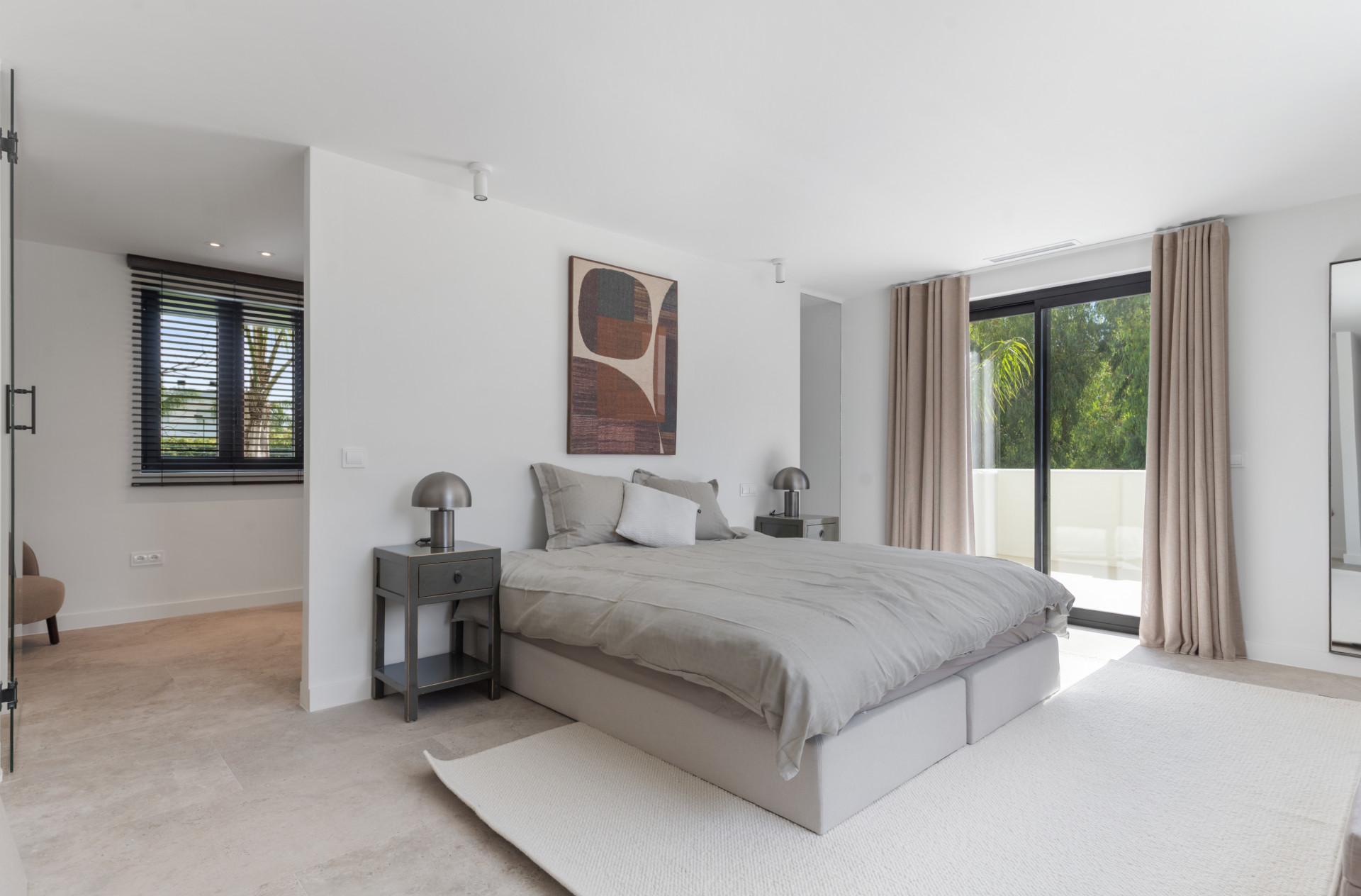 Contemporary Elegance Steps from the Sea in Guadalmina Casasola, Marbella · Photo 28