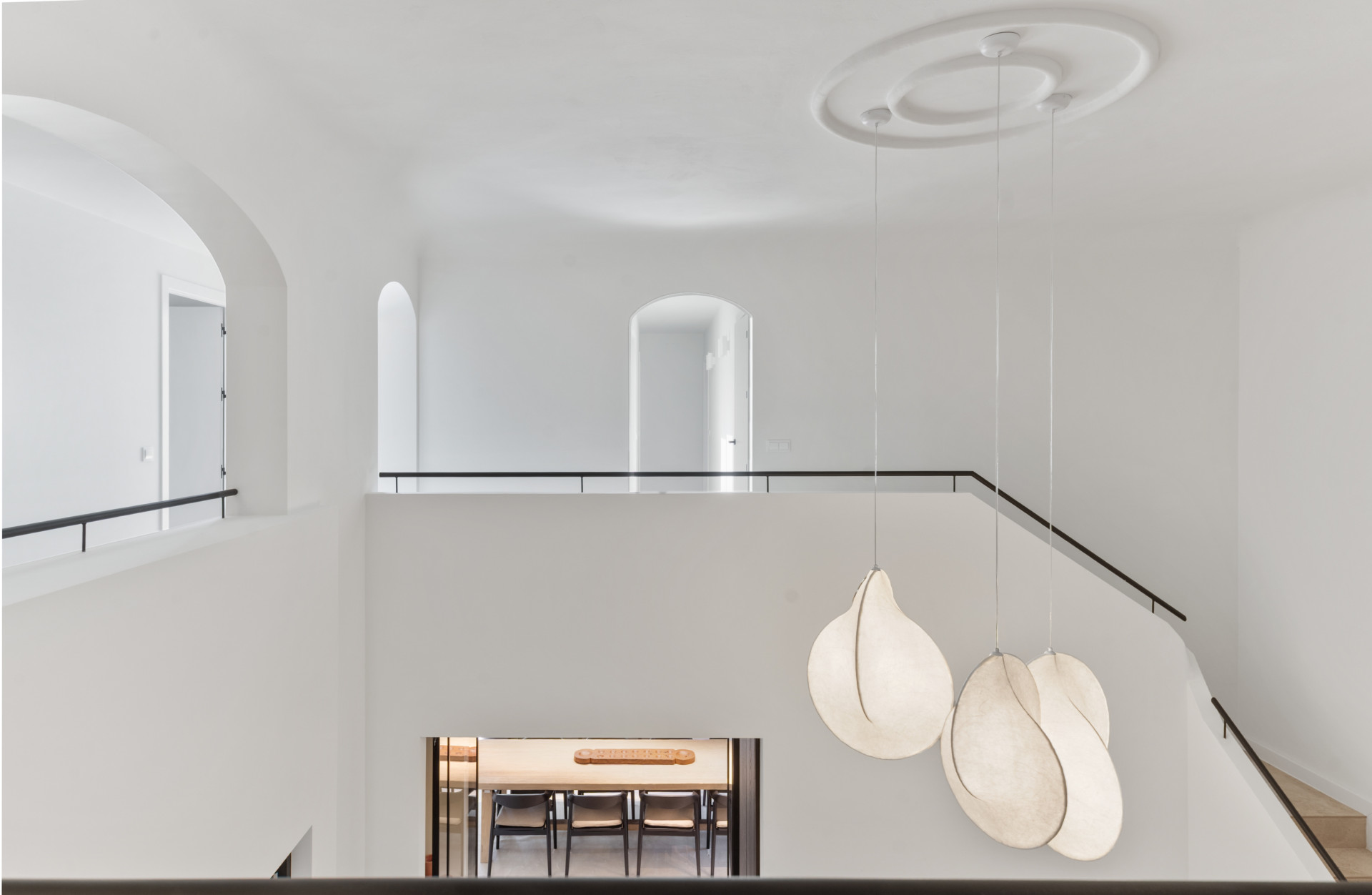 Contemporary Elegance Steps from the Sea in Guadalmina Casasola, Marbella · Photo 20