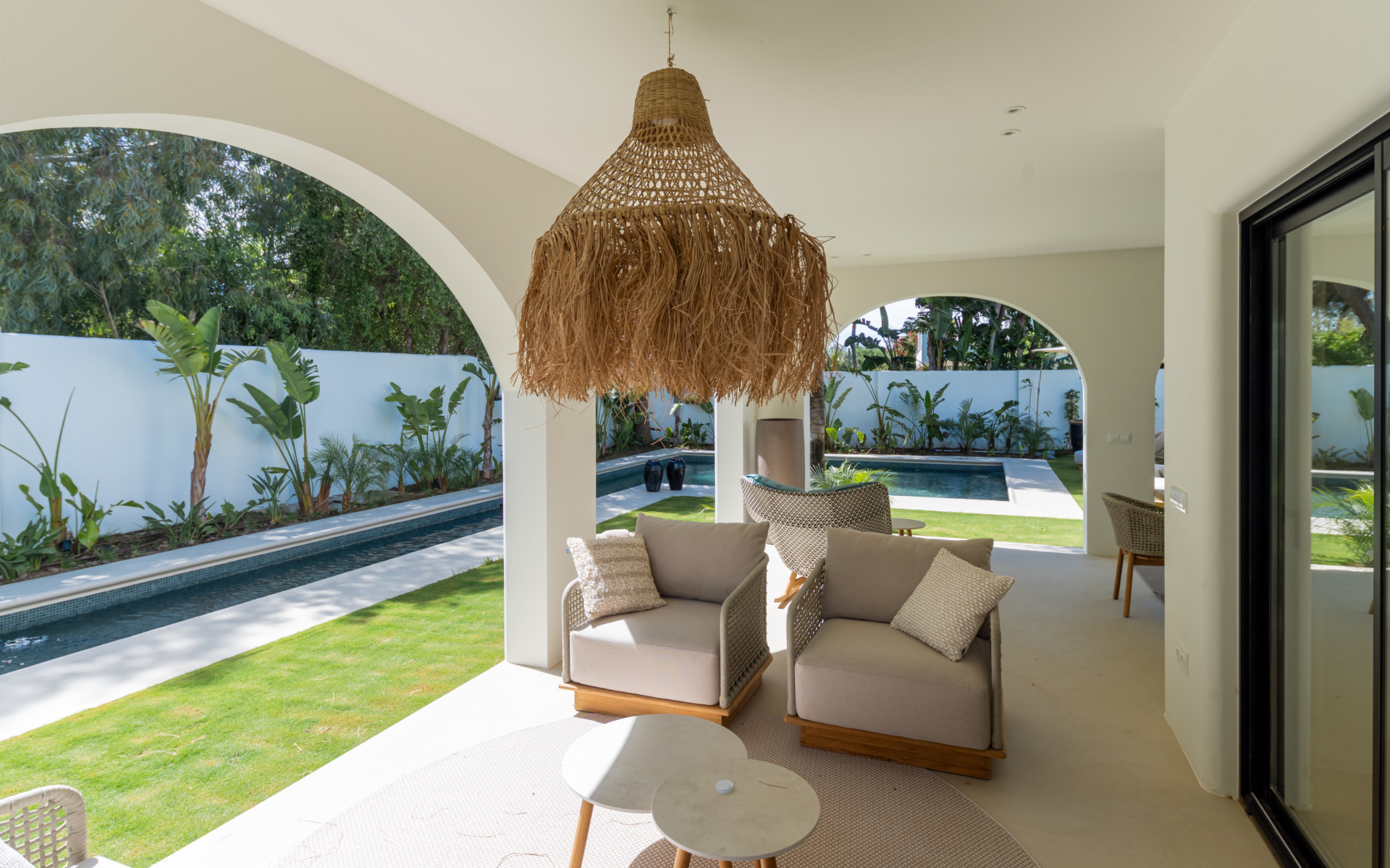 Contemporary Elegance Steps from the Sea in Guadalmina Casasola, Marbella · Photo 15