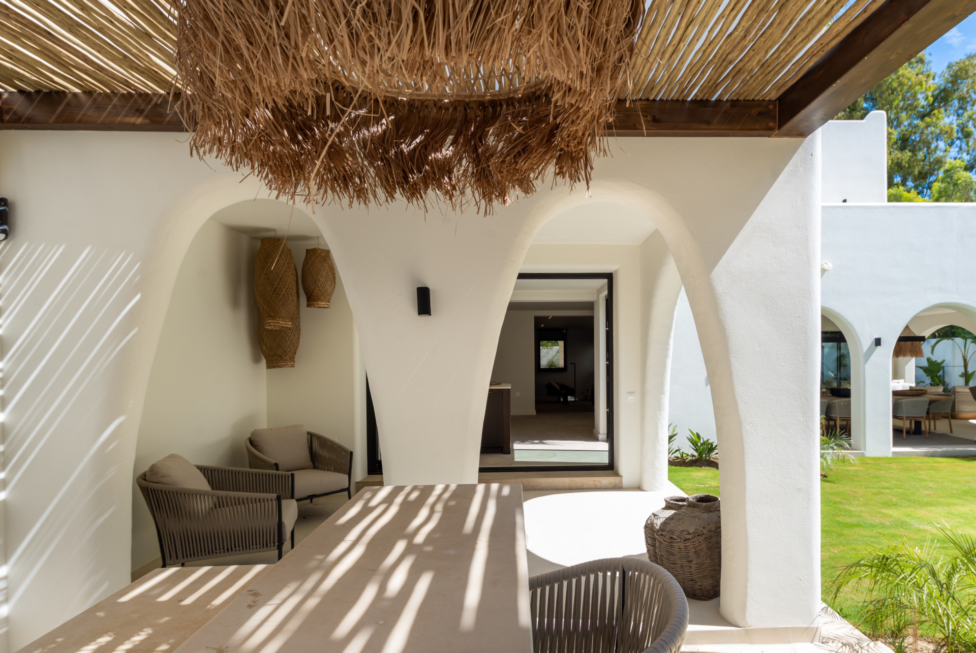 Contemporary Elegance Steps from the Sea in Guadalmina Casasola, Marbella · Photo 19