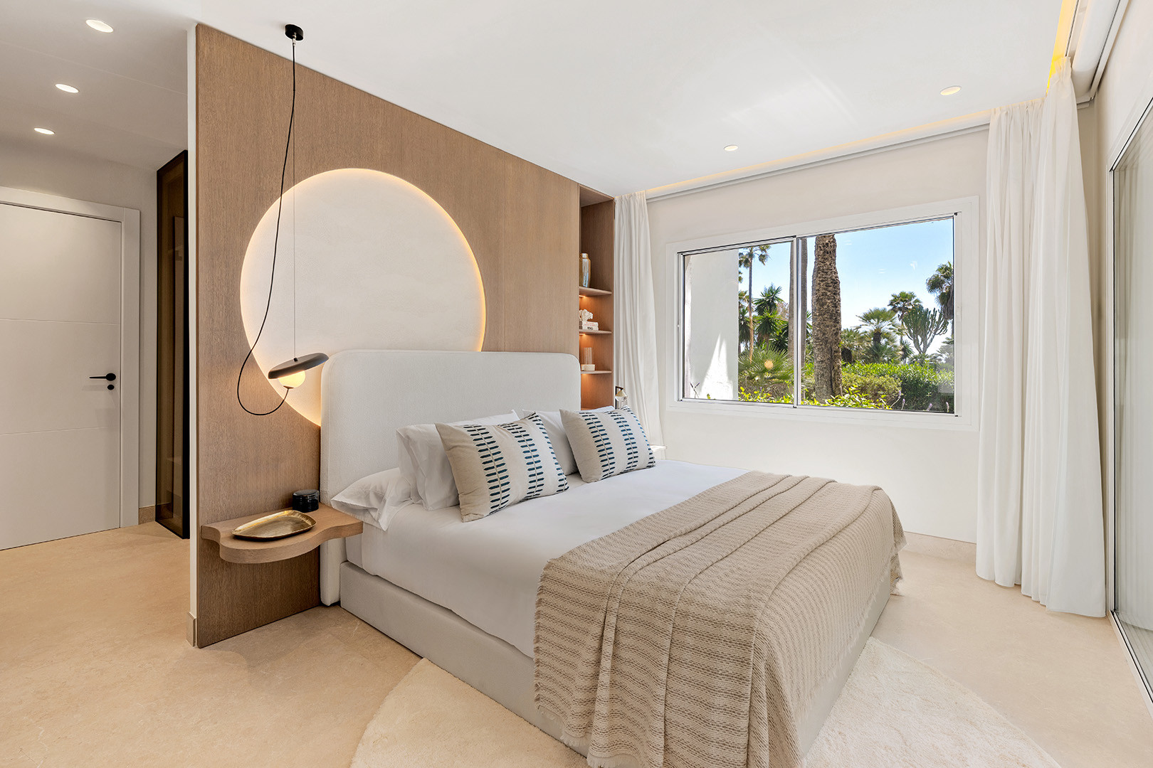 Beachfront 3-Bedroom Ground Floor Apartment for Sale in Costalita, Estepona | New Golden Mile · Photo 22