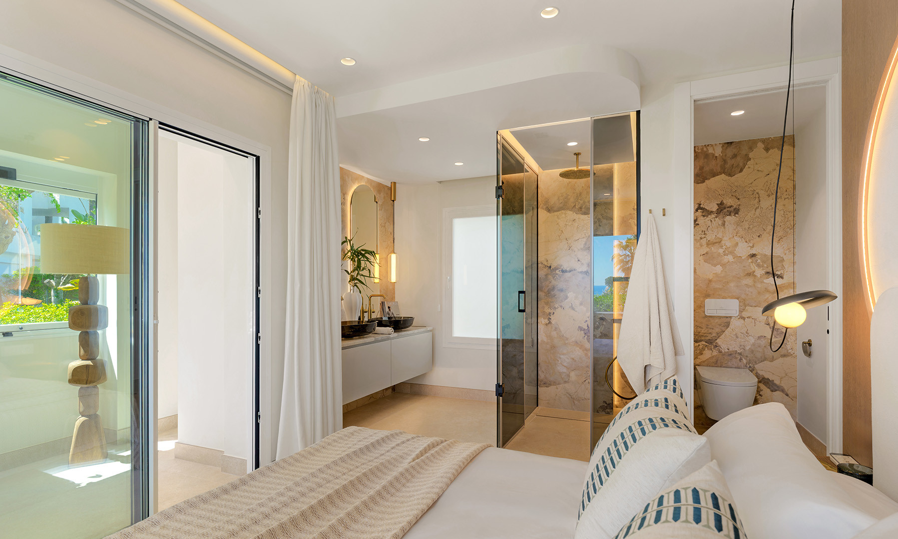 Beachfront 3-Bedroom Ground Floor Apartment for Sale in Costalita, Estepona | New Golden Mile · Photo 32