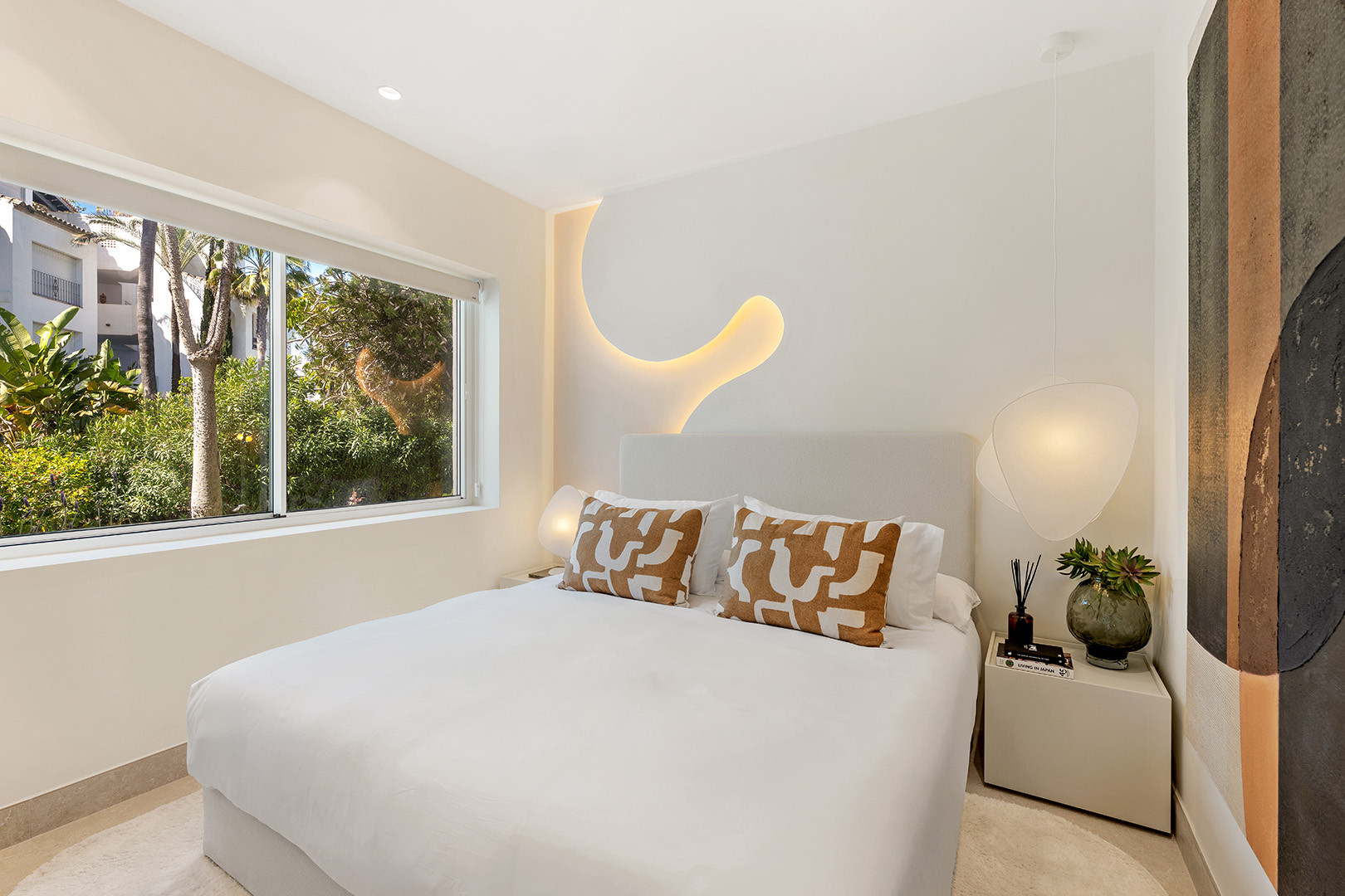 Beachfront 3-Bedroom Ground Floor Apartment for Sale in Costalita, Estepona | New Golden Mile · Photo 14