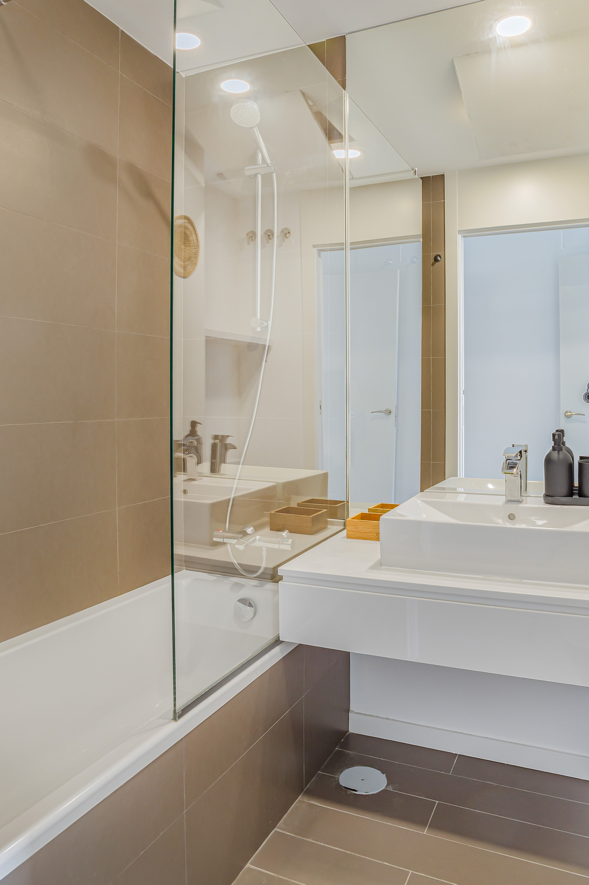 Modern 3-Bed Apartment in Oceana Views, Cancelada · Photo 30