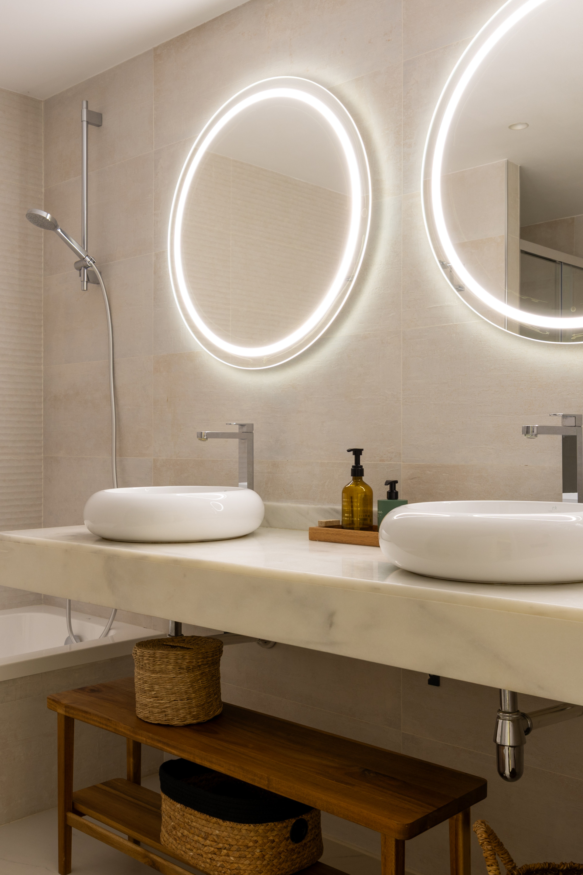 Elegant Designer Apartment for Sale in Mirador de Estepona Hills with Rental License · Photo 18