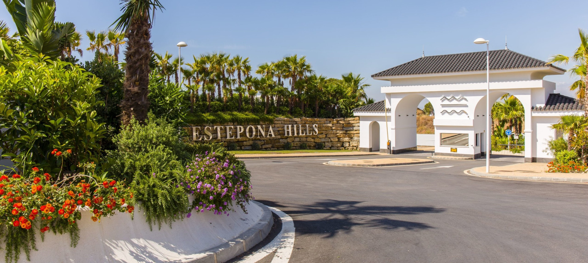 Elegant Designer Apartment for Sale in Mirador de Estepona Hills with Rental License · Photo 40