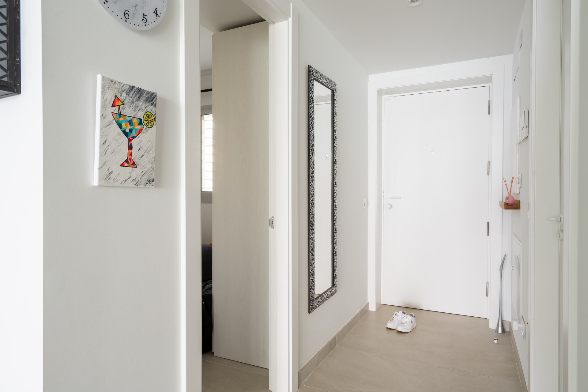 Spacious, modern and fully furnished corner apartment in Wave Collection · Photo 18