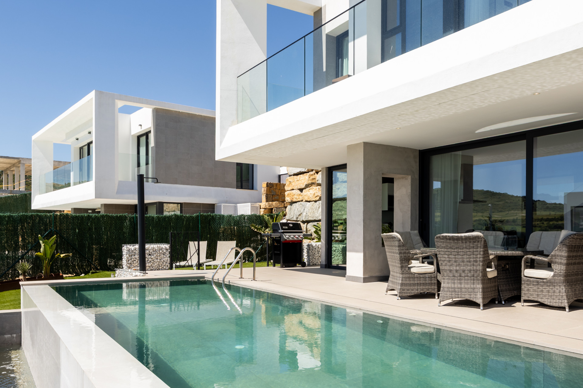 Villa offers a compelling combination of design, functionality, and value, just minutes from Estepona and the beach · Photo 20