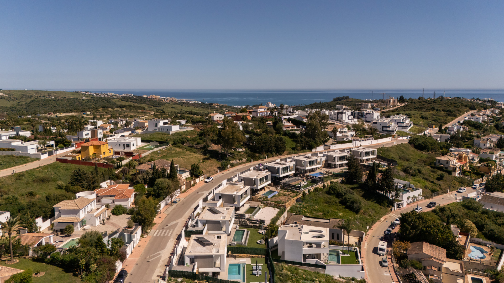 Villa offers a compelling combination of design, functionality, and value, just minutes from Estepona and the beach · Photo 23