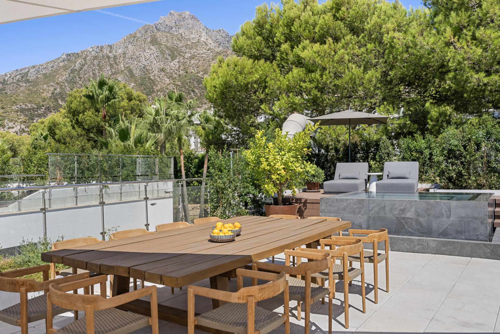 Semi-detached villa in Sierra Blanca · Photo 17
