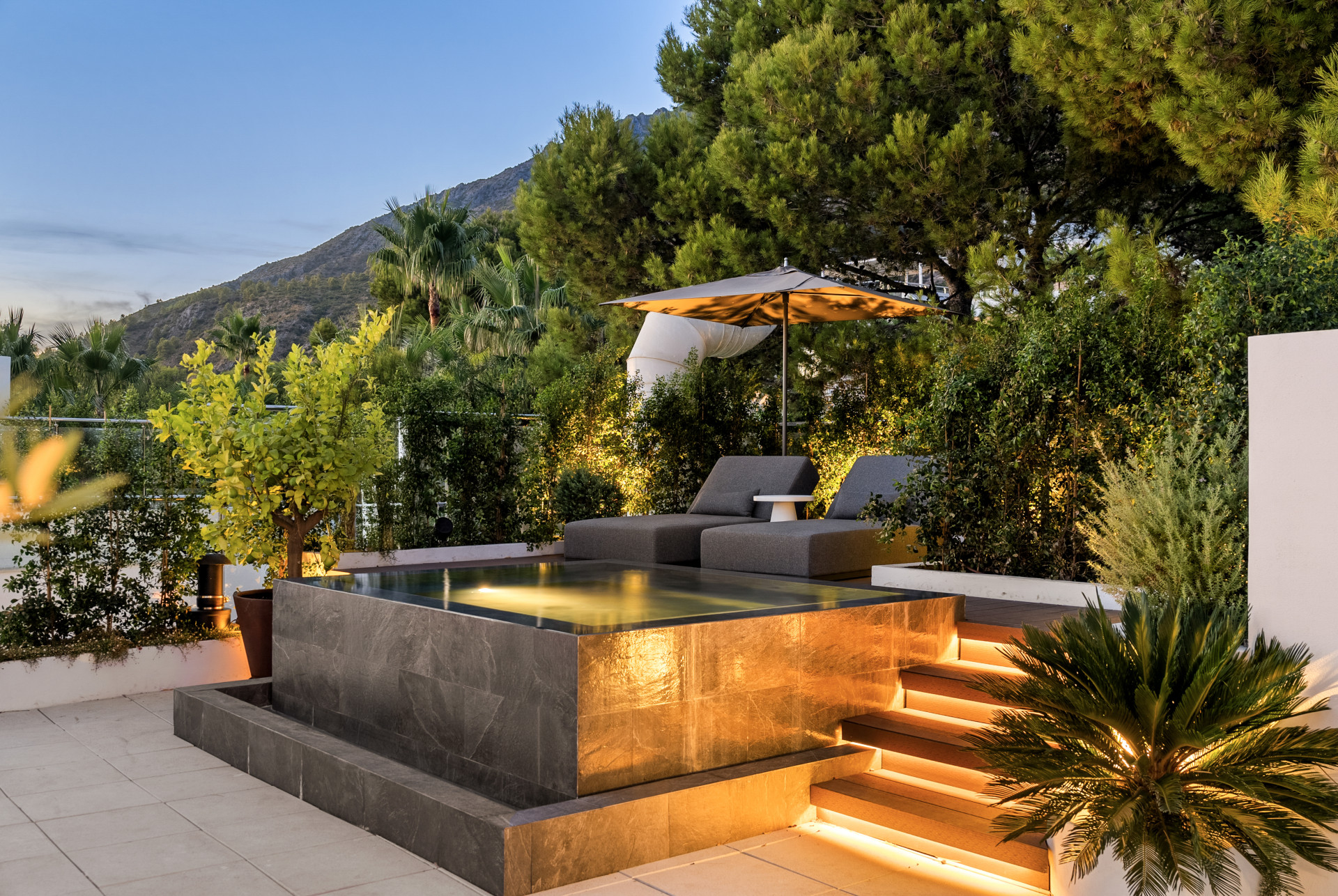 Semi-detached villa in Sierra Blanca · Photo 21