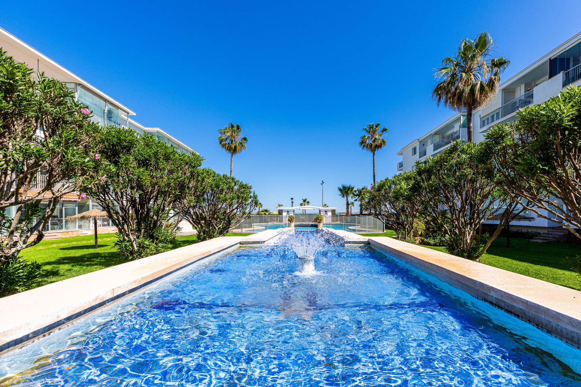 Front Line Beach Apartment- Fuengirola · Photo 12