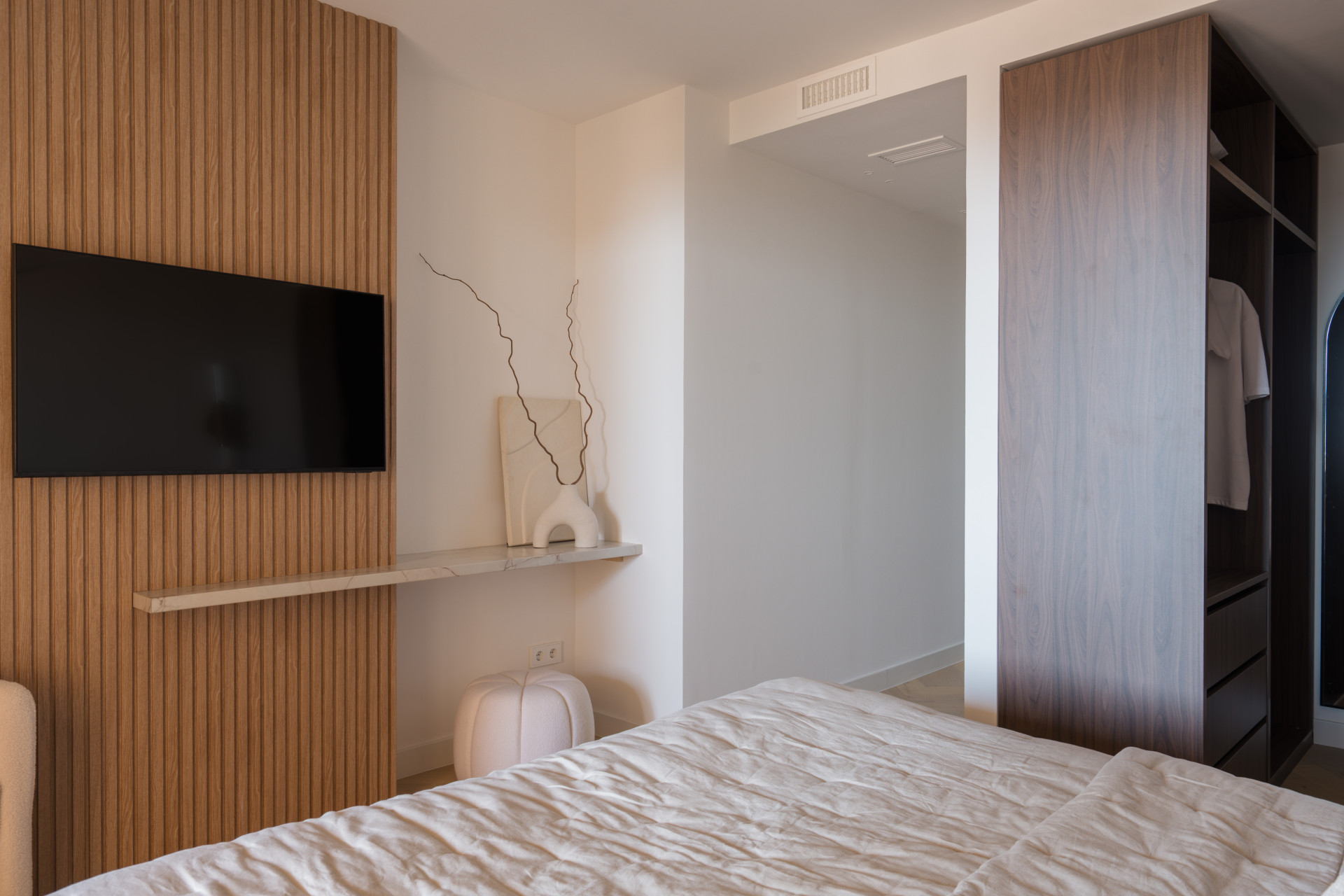 Stunning sea view apartment in Cumbres del Rodeo, Nueva Andalucia. · Photo 19