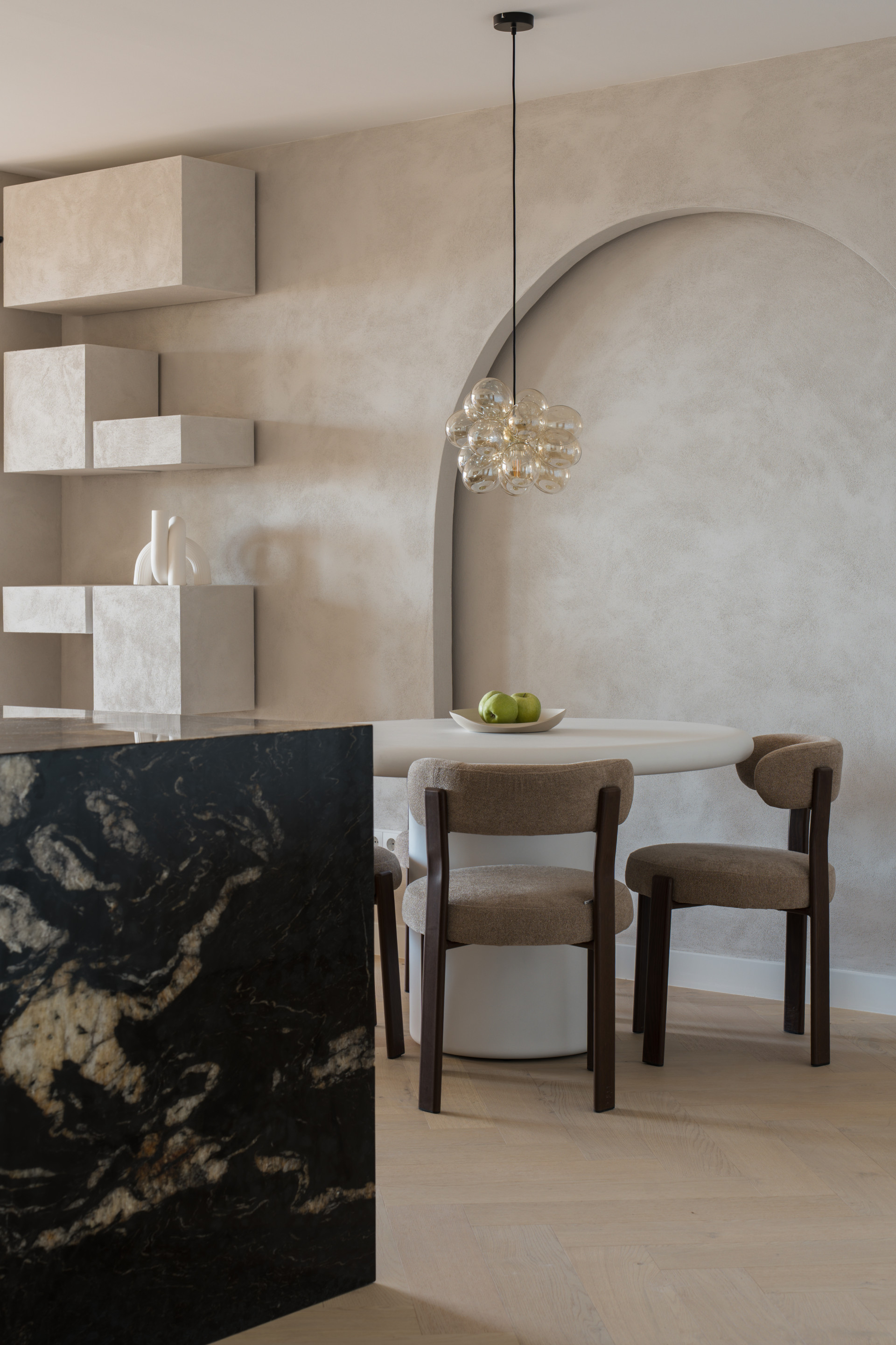 Stunning sea view apartment in Cumbres del Rodeo, Nueva Andalucia. · Photo 10