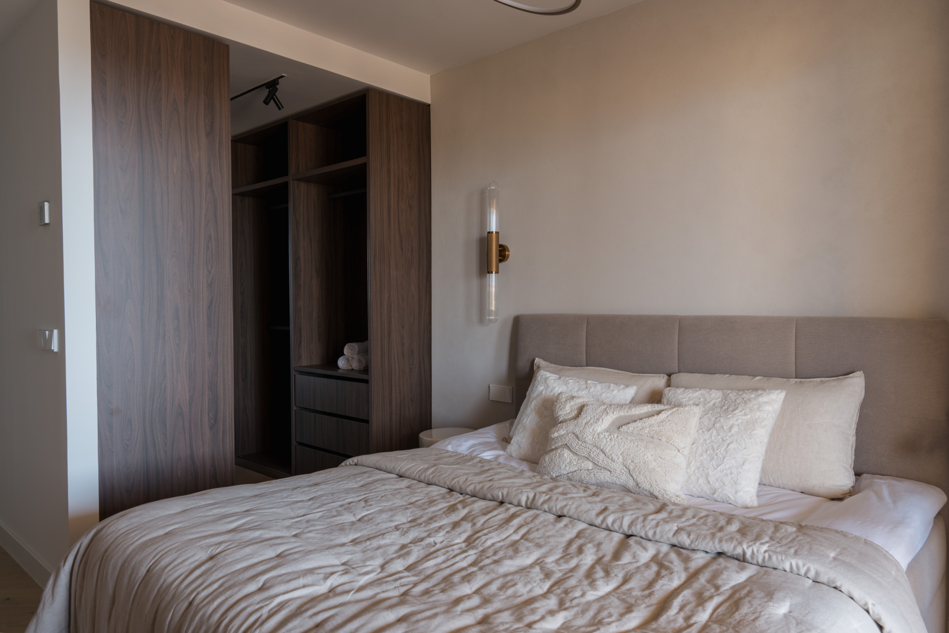 Stunning sea view apartment in Cumbres del Rodeo, Nueva Andalucia. · Photo 20
