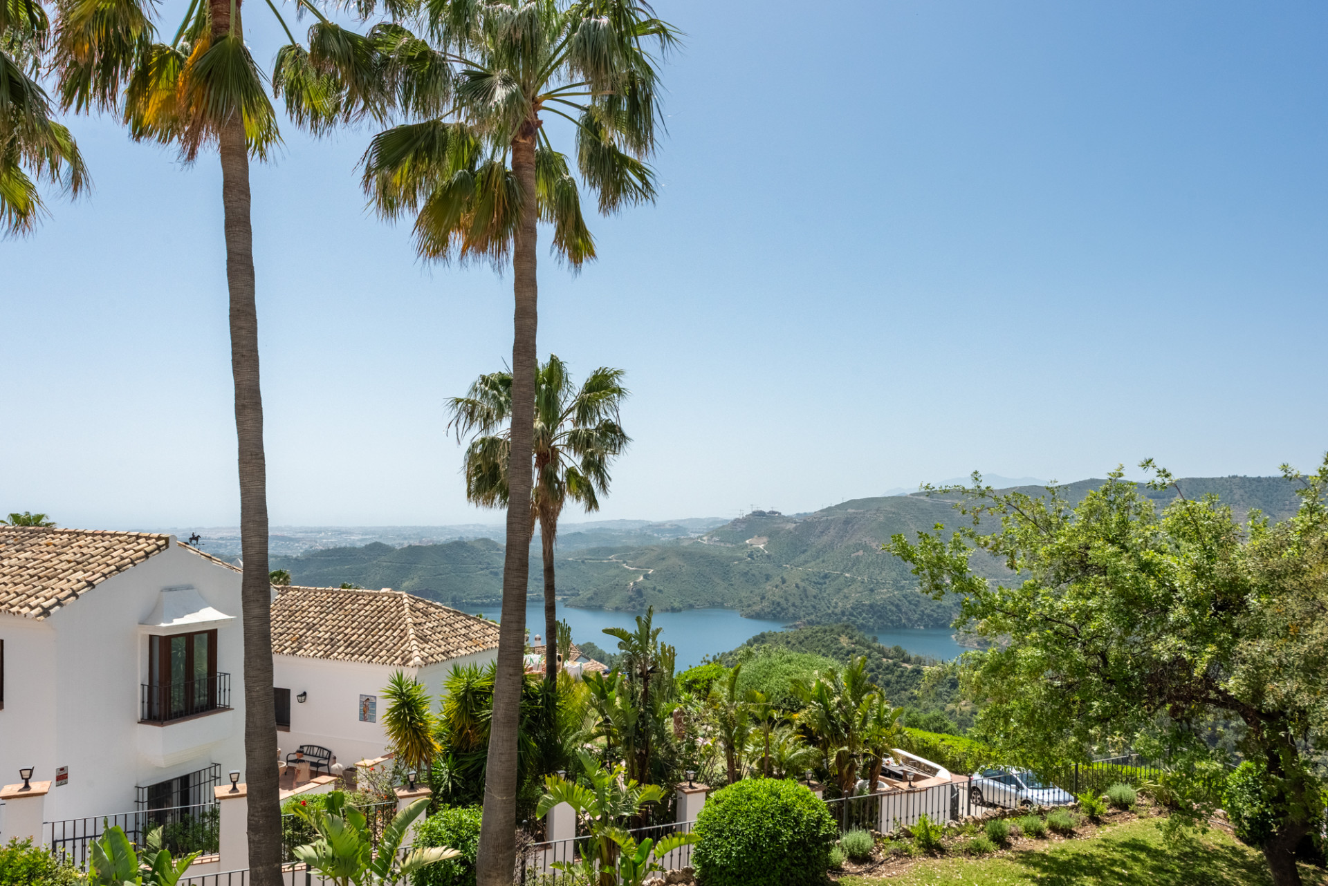 Charming Villa with Panoramic Views in Sierra Blanca Country Club, Istán · Photo 28