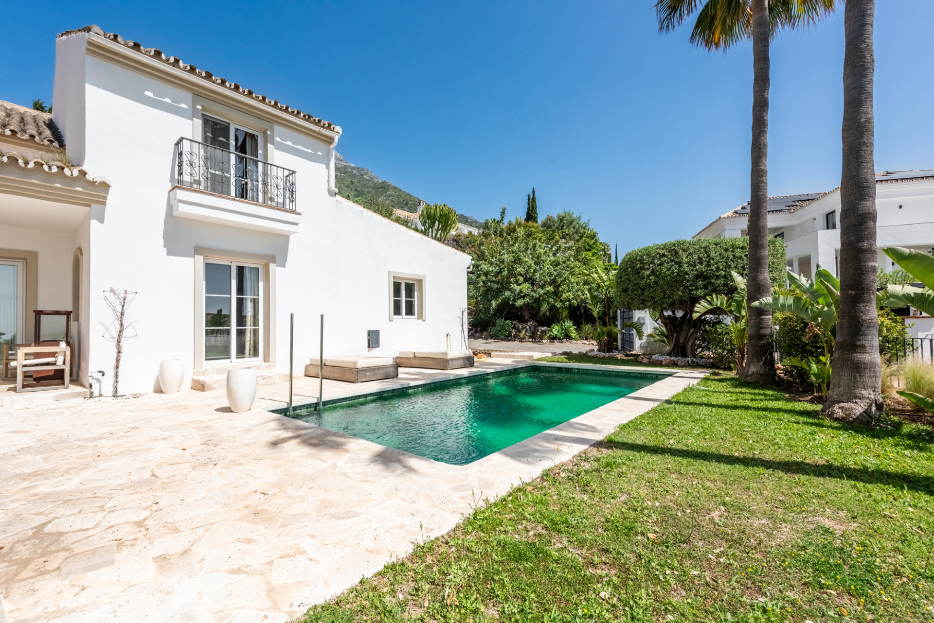 Charming Villa with Panoramic Views in Sierra Blanca Country Club, Istán · Photo 24