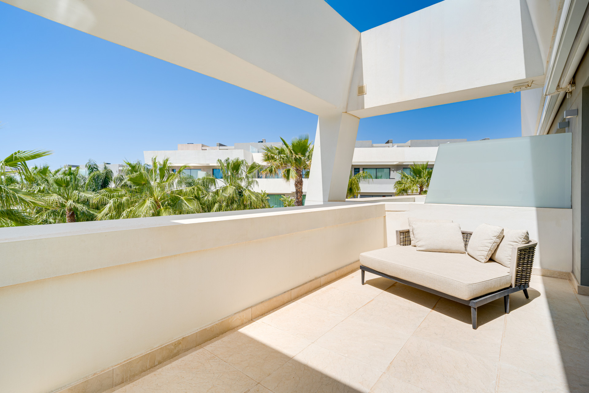 Immaculate four-bedroom townhouse located in an exclusive community in La Cala de Mijas · Photo 17