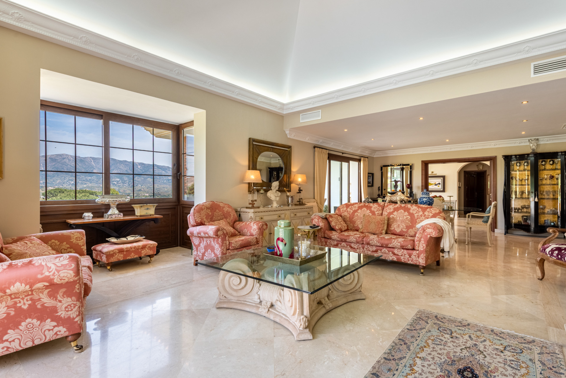 4-Bedroom Front Line Golf Villa in La Cala Golf Resort · Photo 9