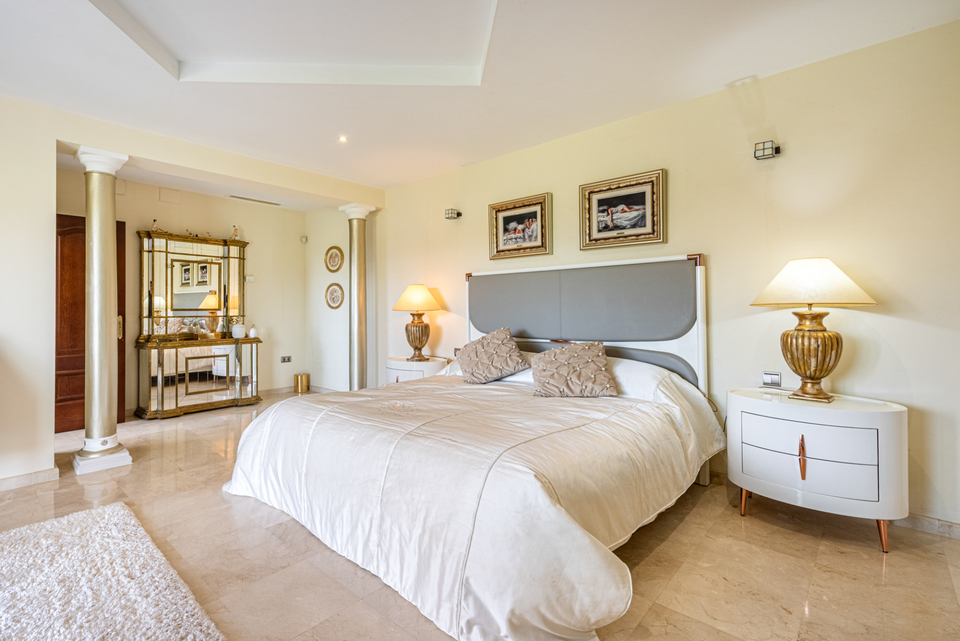 4-Bedroom Front Line Golf Villa in La Cala Golf Resort · Photo 12