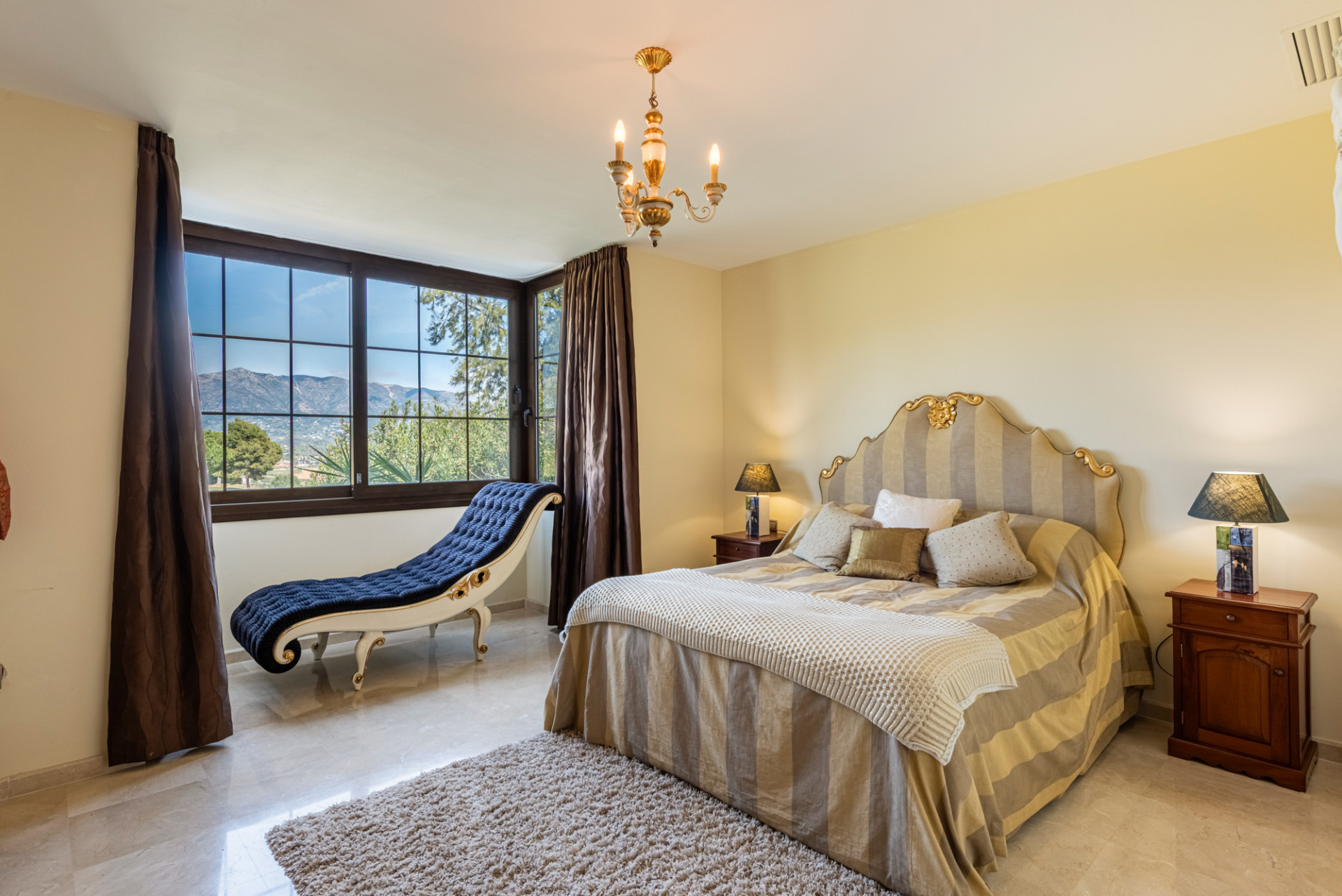 4-Bedroom Front Line Golf Villa in La Cala Golf Resort · Photo 15
