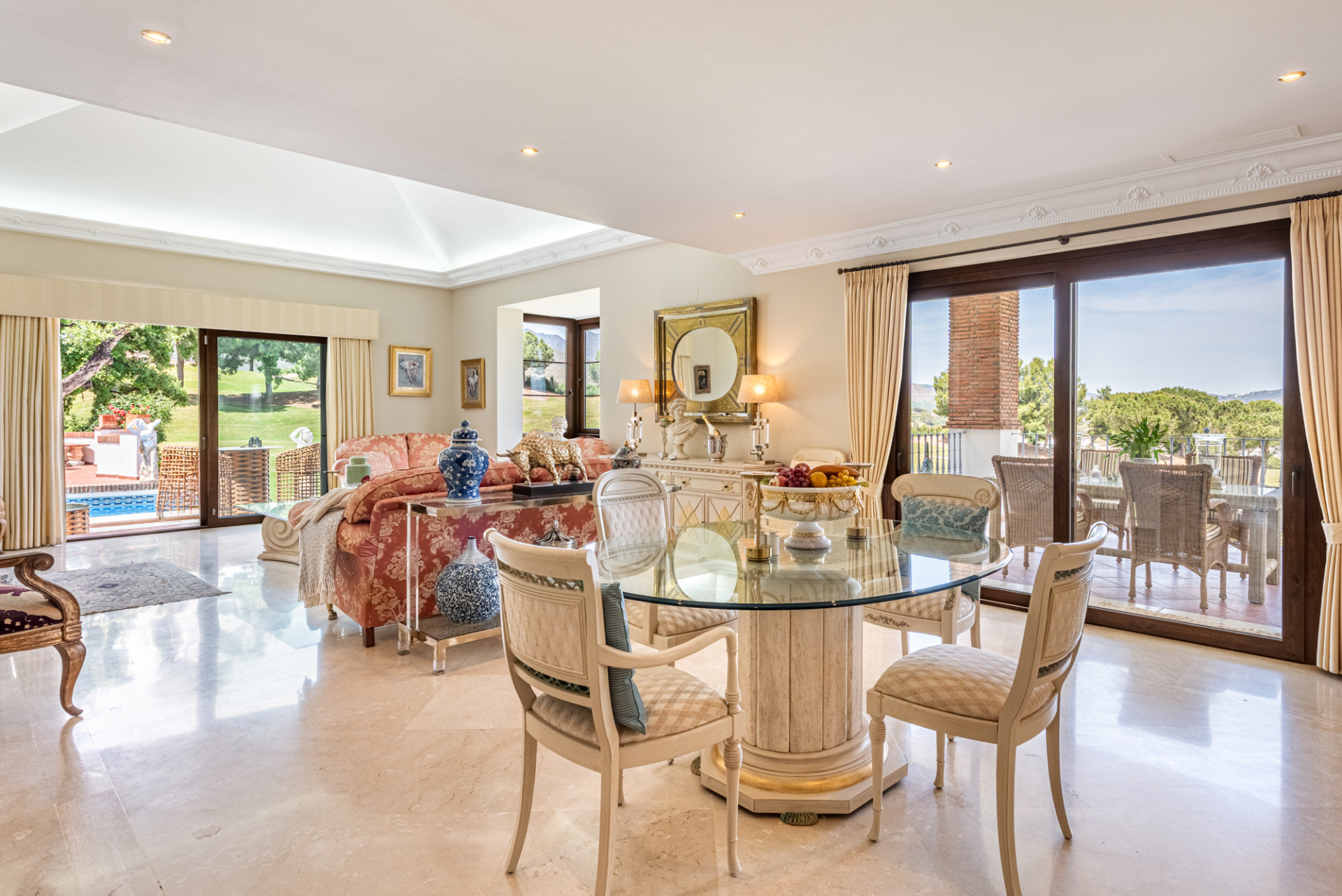 4-Bedroom Front Line Golf Villa in La Cala Golf Resort · Photo 8