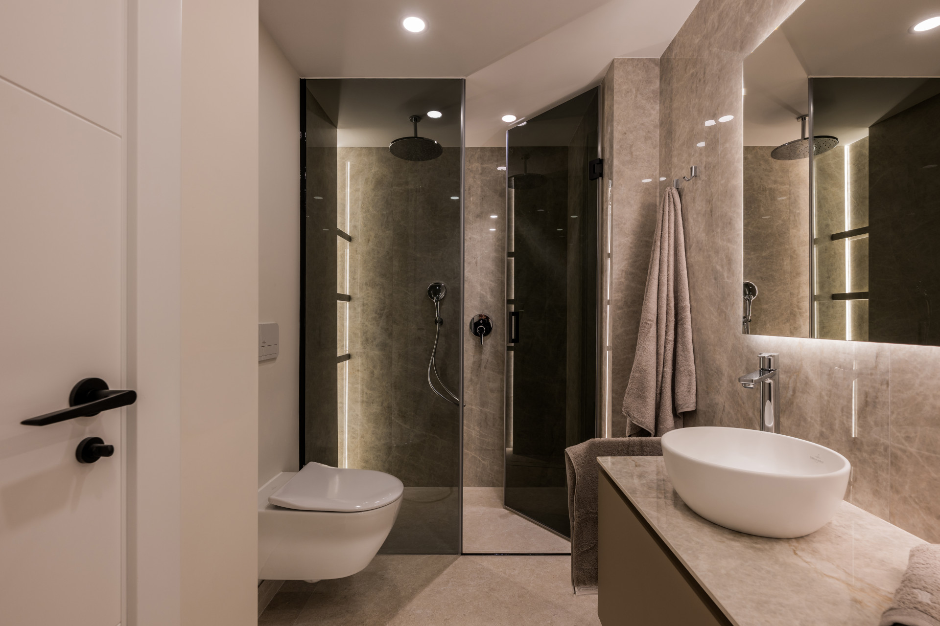 Fronline Beach Renovated Apartament, Sea Views, Costalita · Photo 15