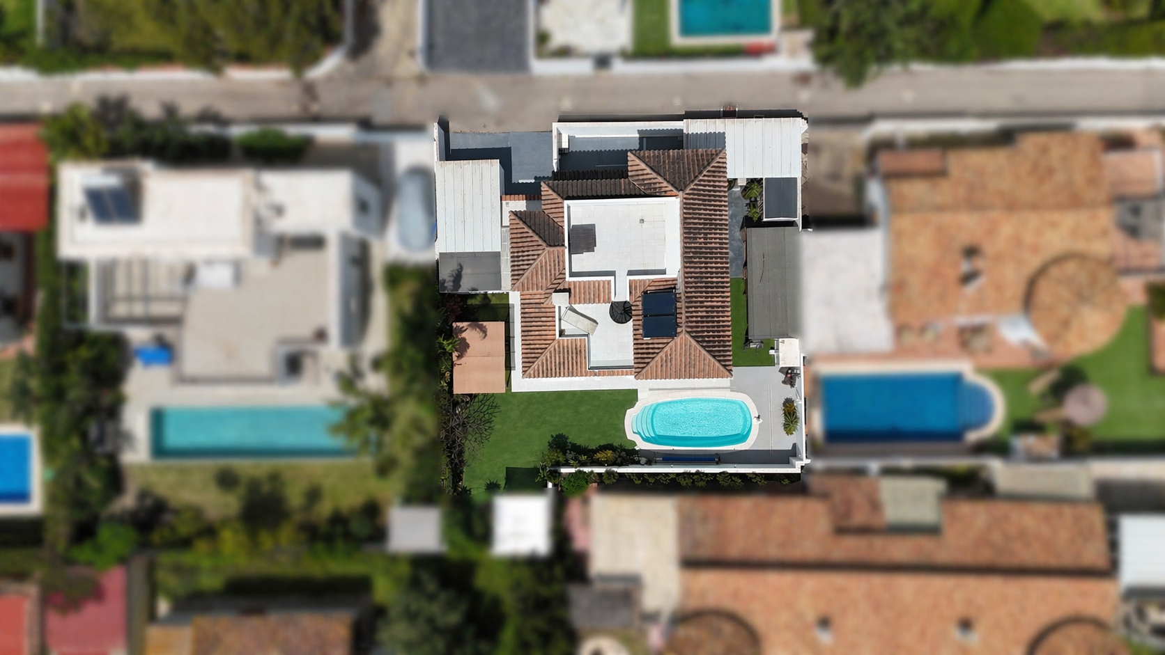 Beachside Villa with Sea Views and Rooftop Solarium in El Saladillo · Photo 46