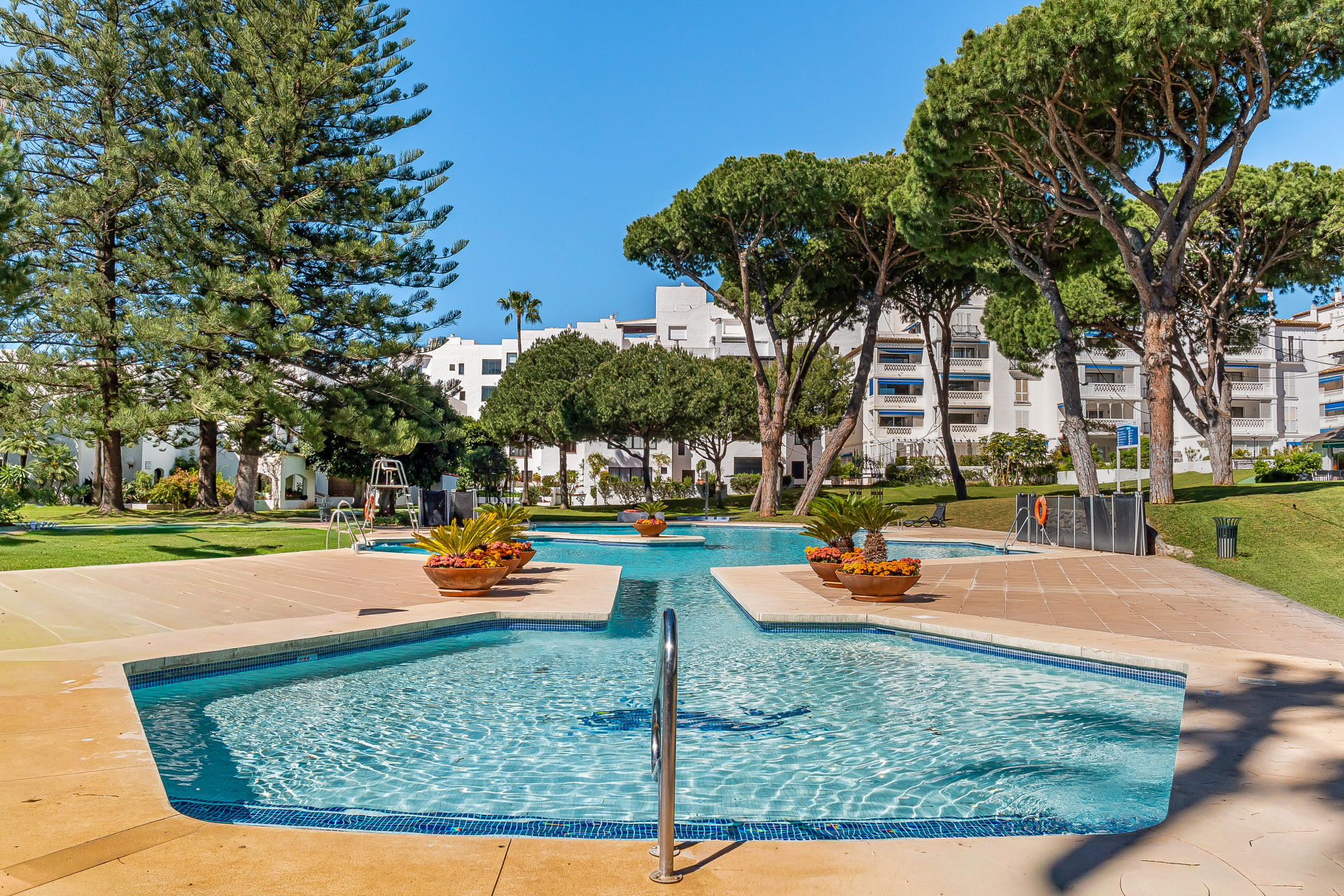 Fantastic apartment next to Puerto Banus · Photo 49