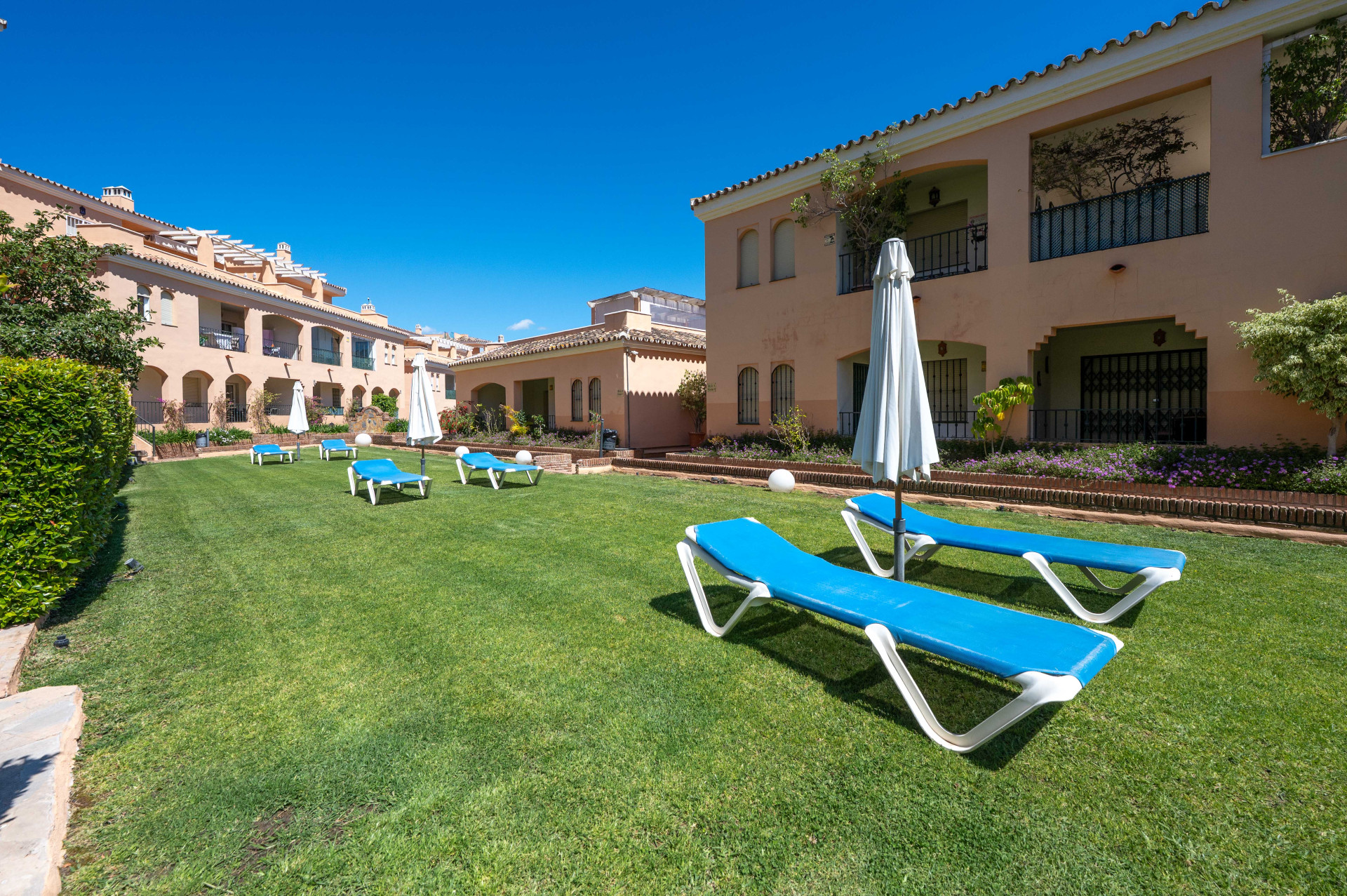 Walking distance to Puerto Banús modern 3-bedroom apartment with La Concha views · Photo 28