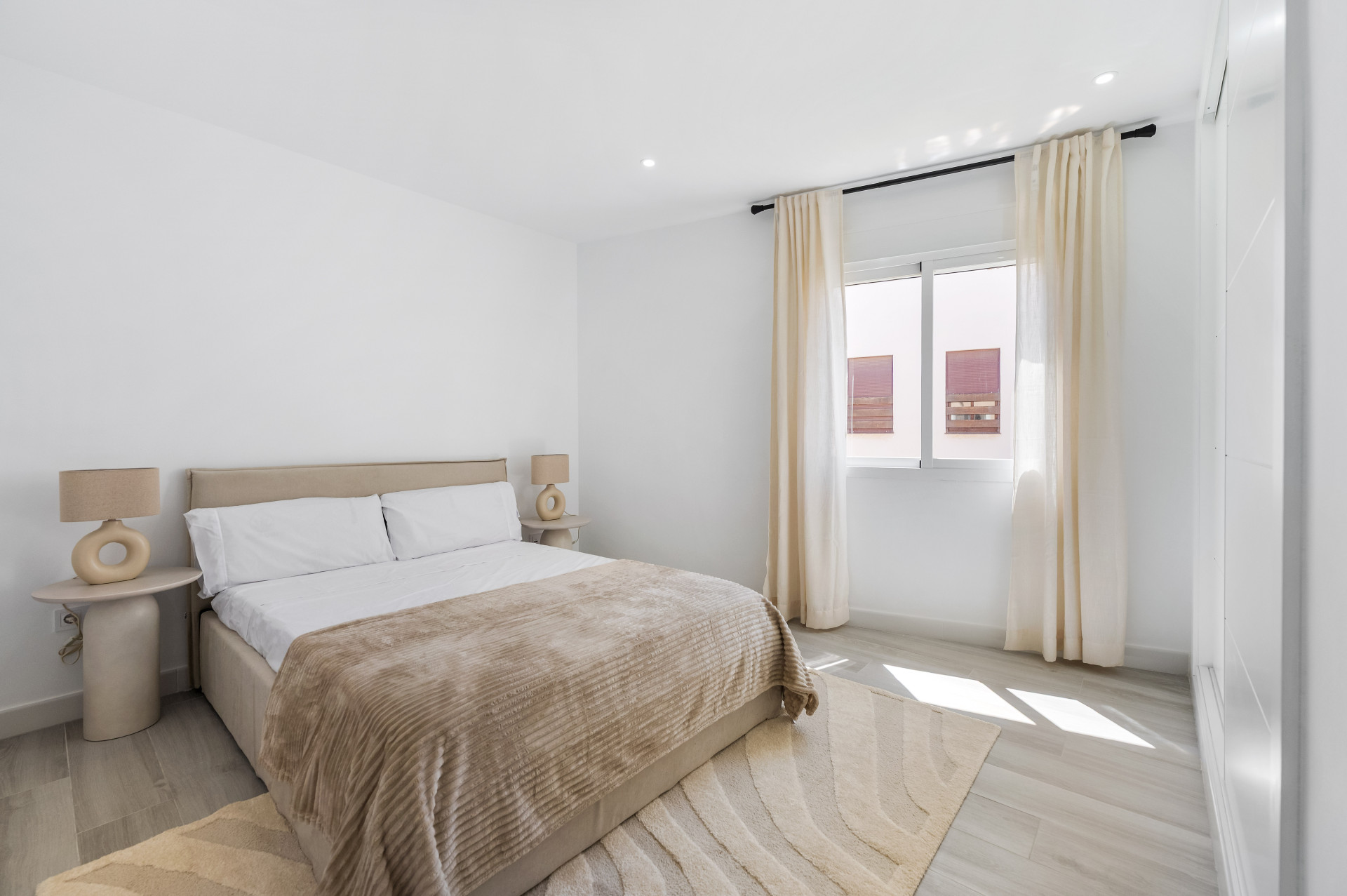 Walking distance to Puerto Banús modern 3-bedroom apartment with La Concha views · Photo 19