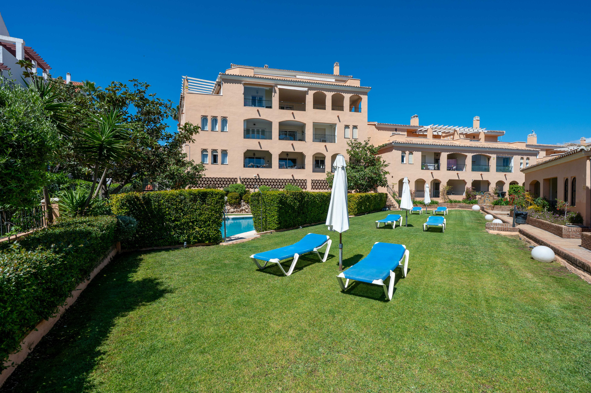 Walking distance to Puerto Banús modern 3-bedroom apartment with La Concha views · Photo 29