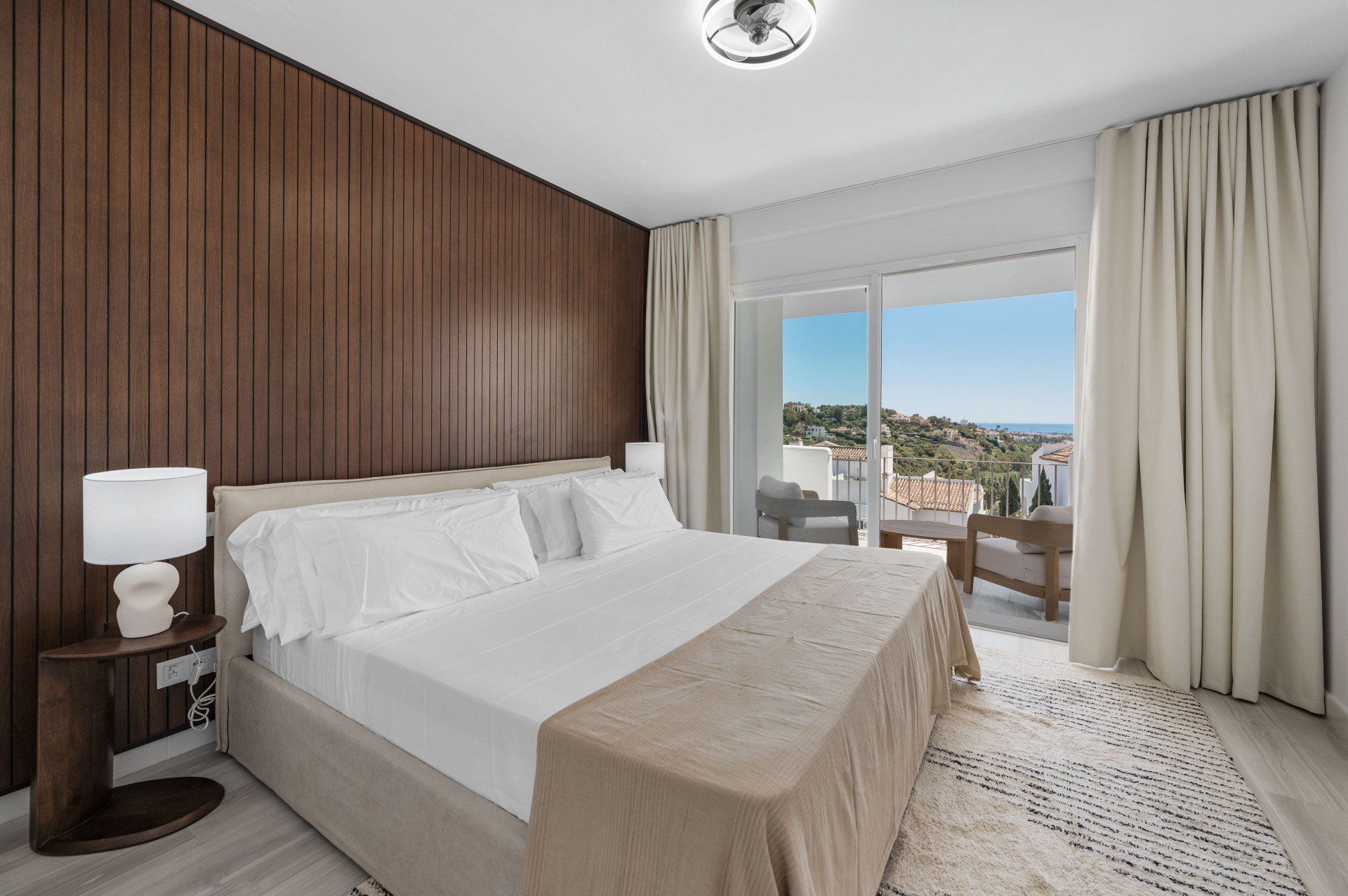 Bright and Modern 3 bedroom middle-floor apartment with sea and golf views in Altos de La Quinta · Photo 10