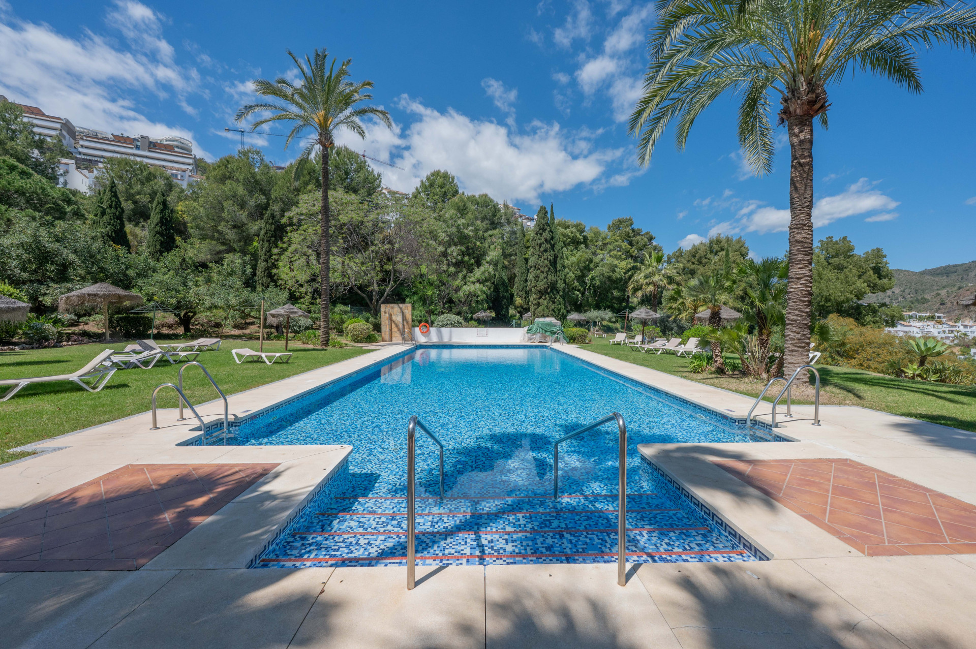 Bright and Modern 3 bedroom middle-floor apartment with sea and golf views in Altos de La Quinta · Photo 34