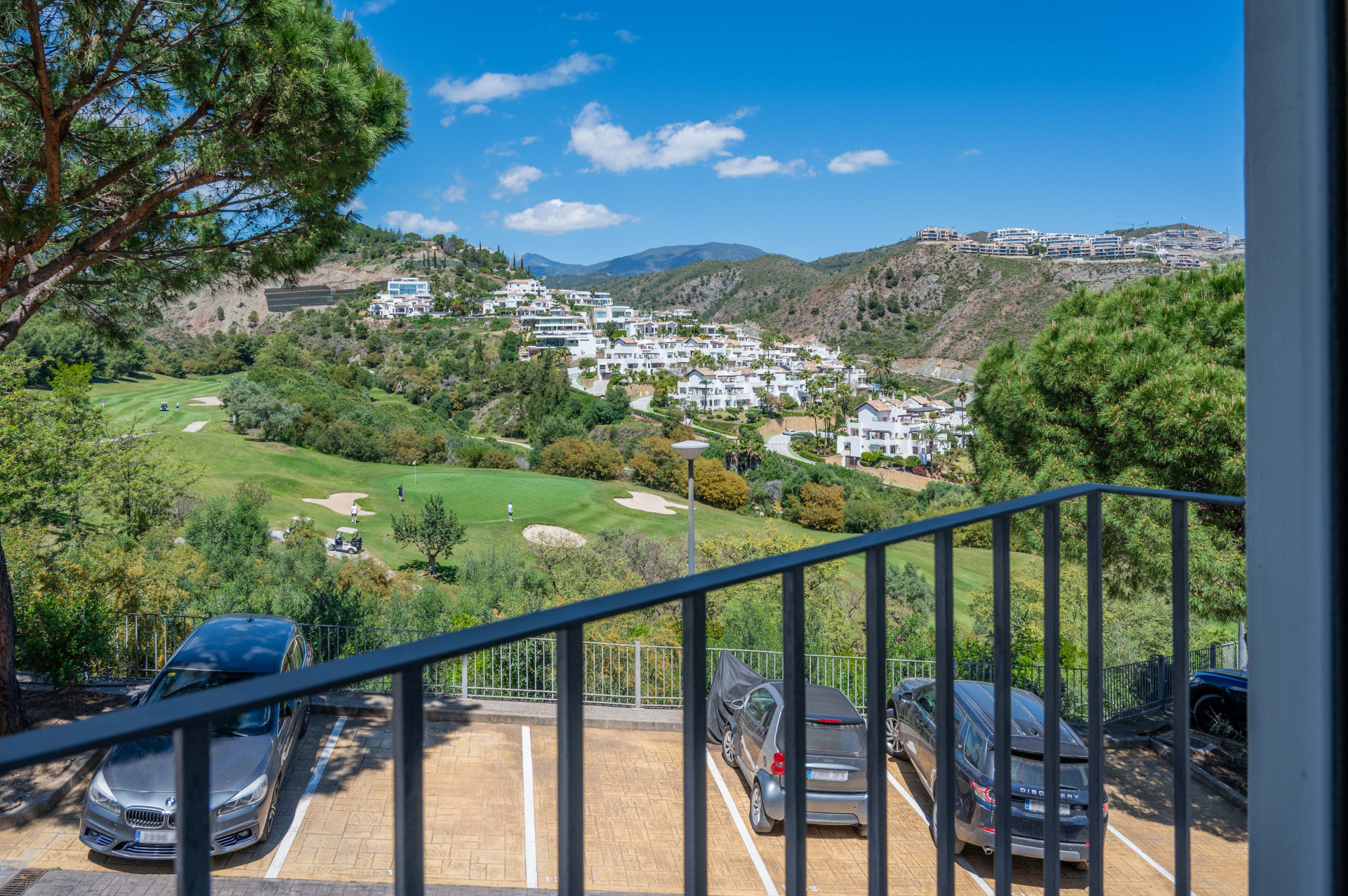 Bright and Modern 3 bedroom middle-floor apartment with sea and golf views in Altos de La Quinta · Photo 38
