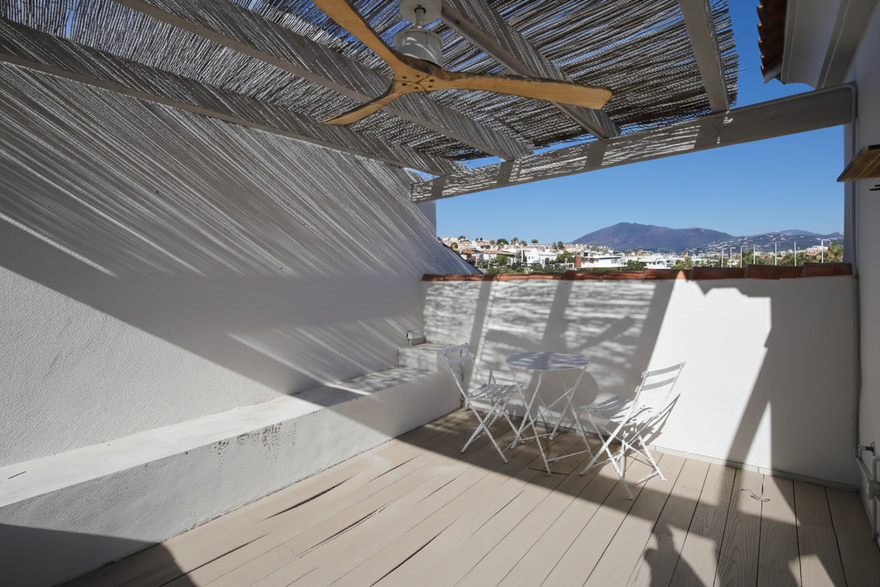 Elegant, three bedroom townhouse located in the gated community of Agra Residencial, Estepona · Photo 26