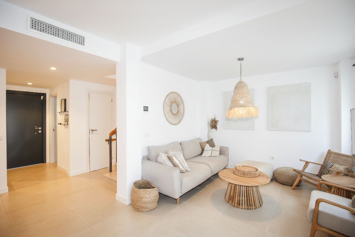 Elegant, three bedroom townhouse located in the gated community of Agra Residencial, Estepona · Photo 14
