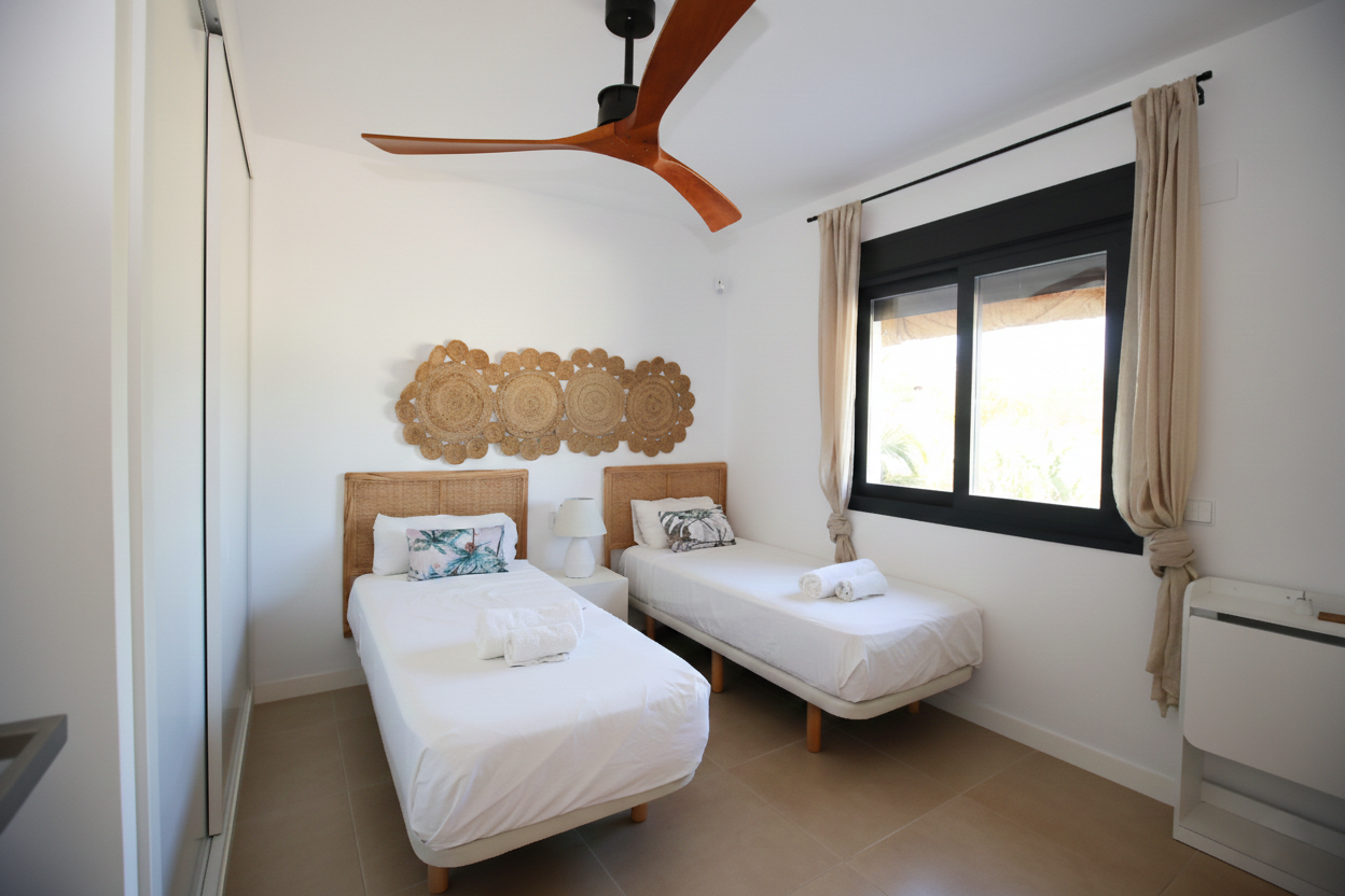 Elegant, three bedroom townhouse located in the gated community of Agra Residencial, Estepona · Photo 20