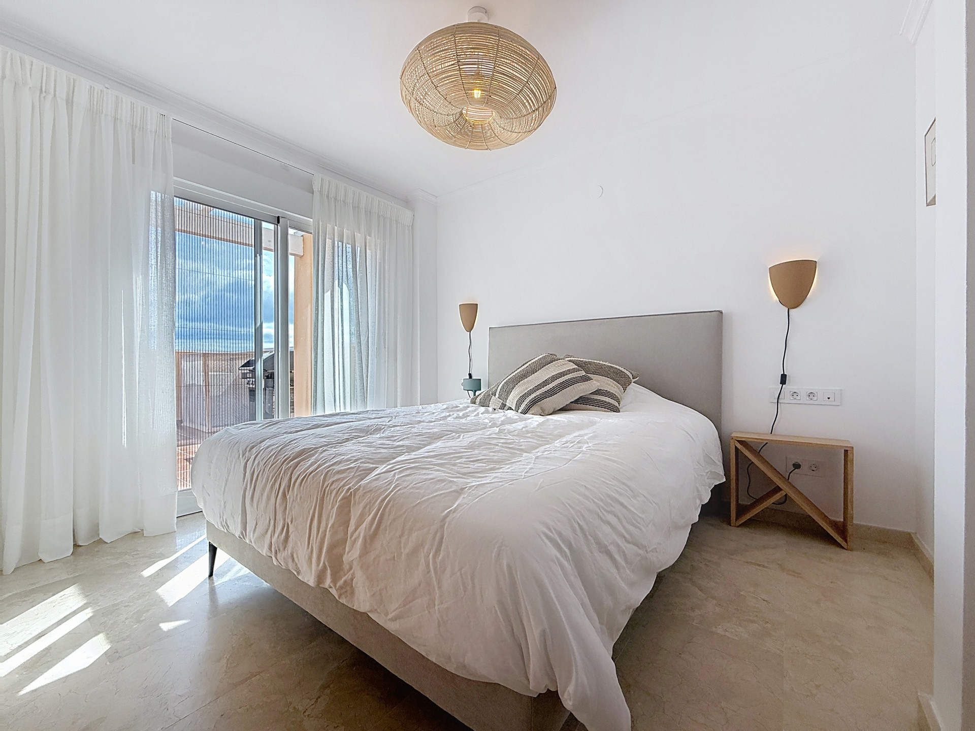 Penthouse with solarium, sea and golf views, Doña Julia (Casares) · Photo 18