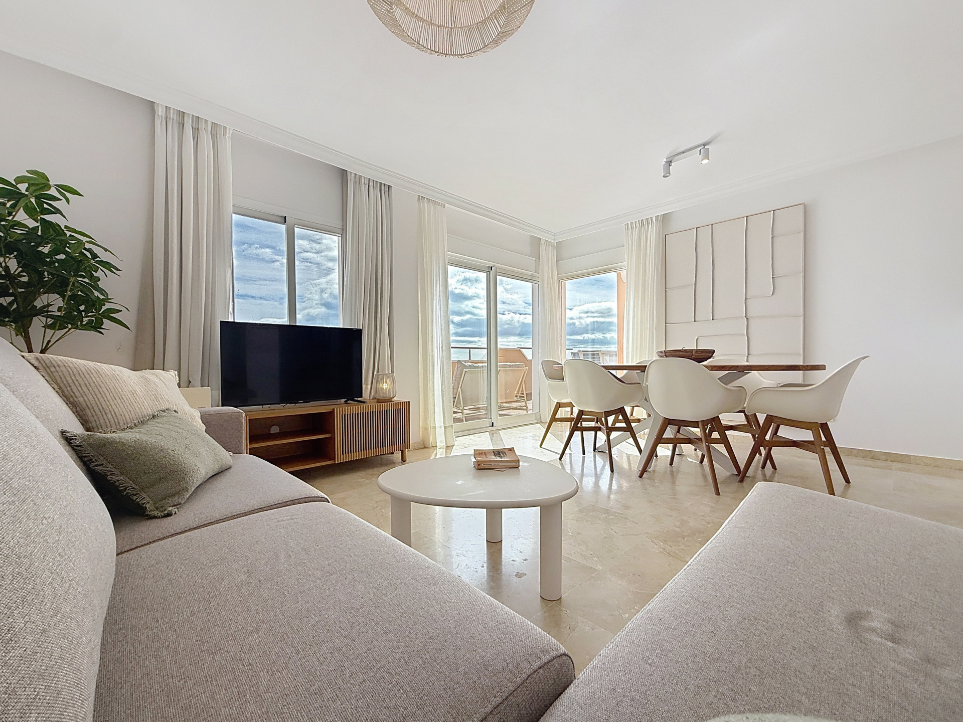 Penthouse with solarium, sea and golf views, Doña Julia (Casares) · Photo 8