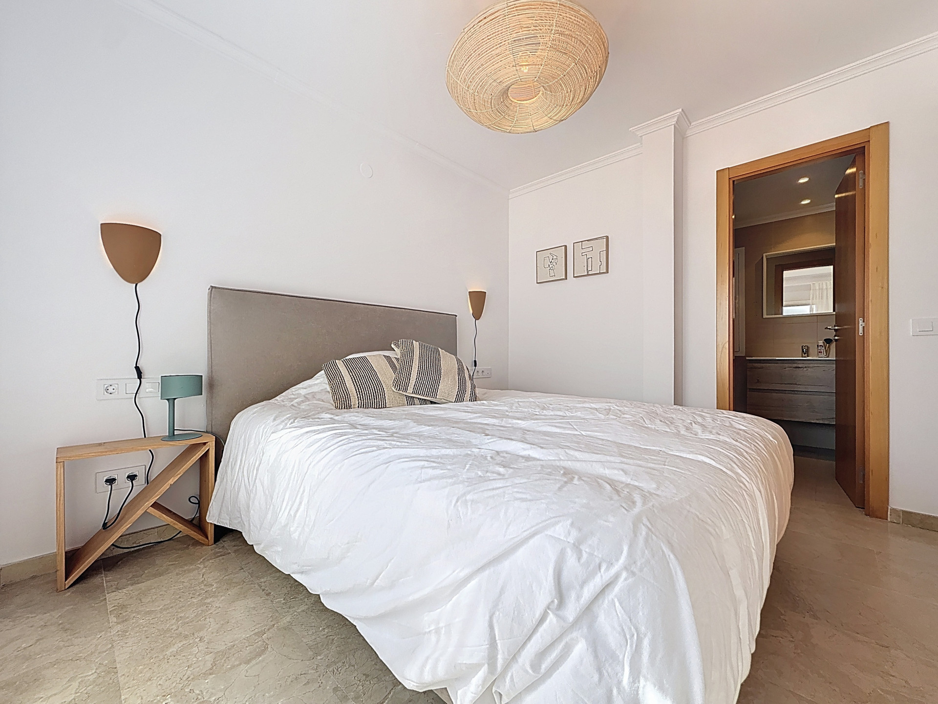 Penthouse with solarium, sea and golf views, Doña Julia (Casares) · Photo 19