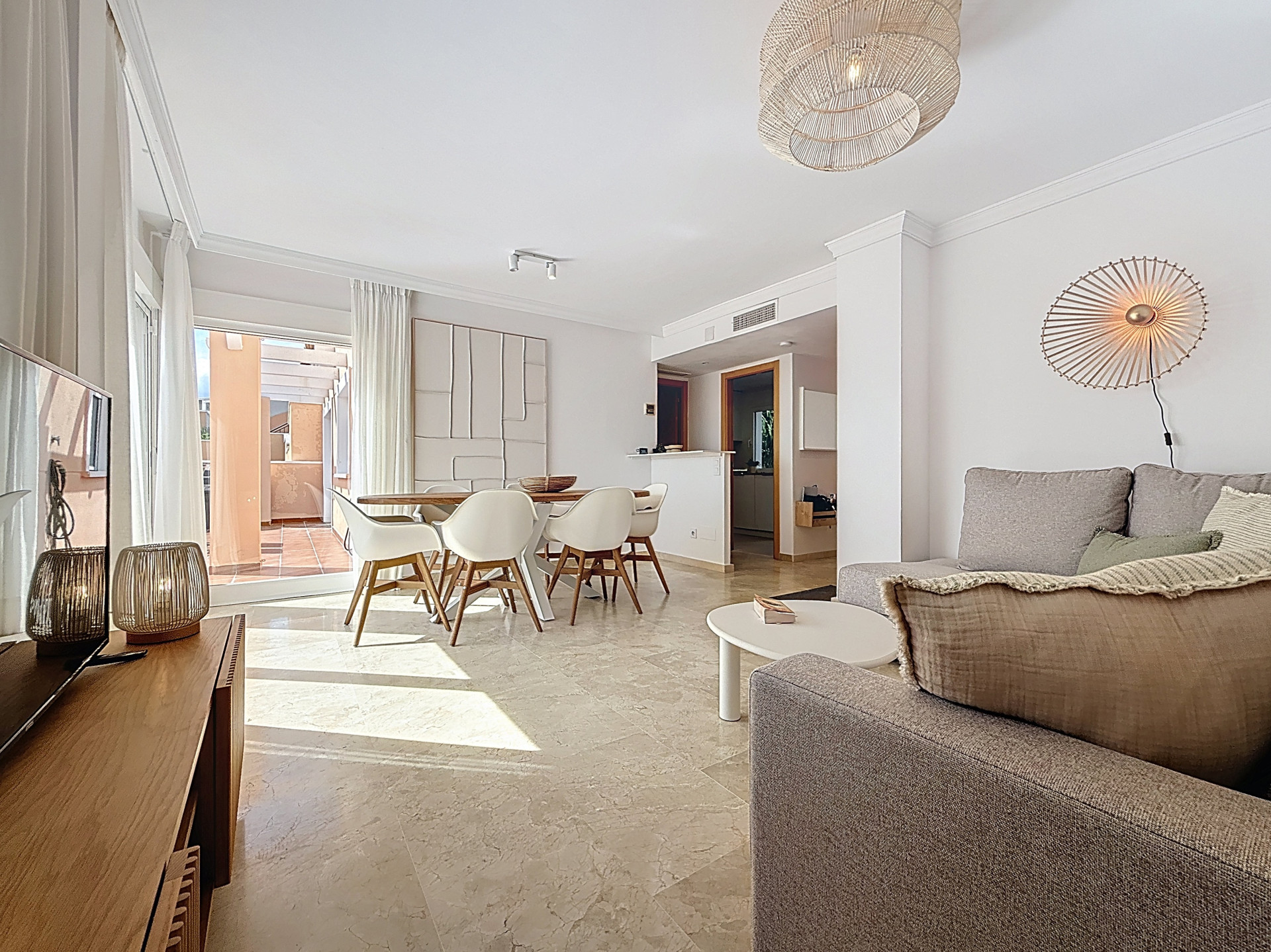 Penthouse with solarium, sea and golf views, Doña Julia (Casares) · Photo 17