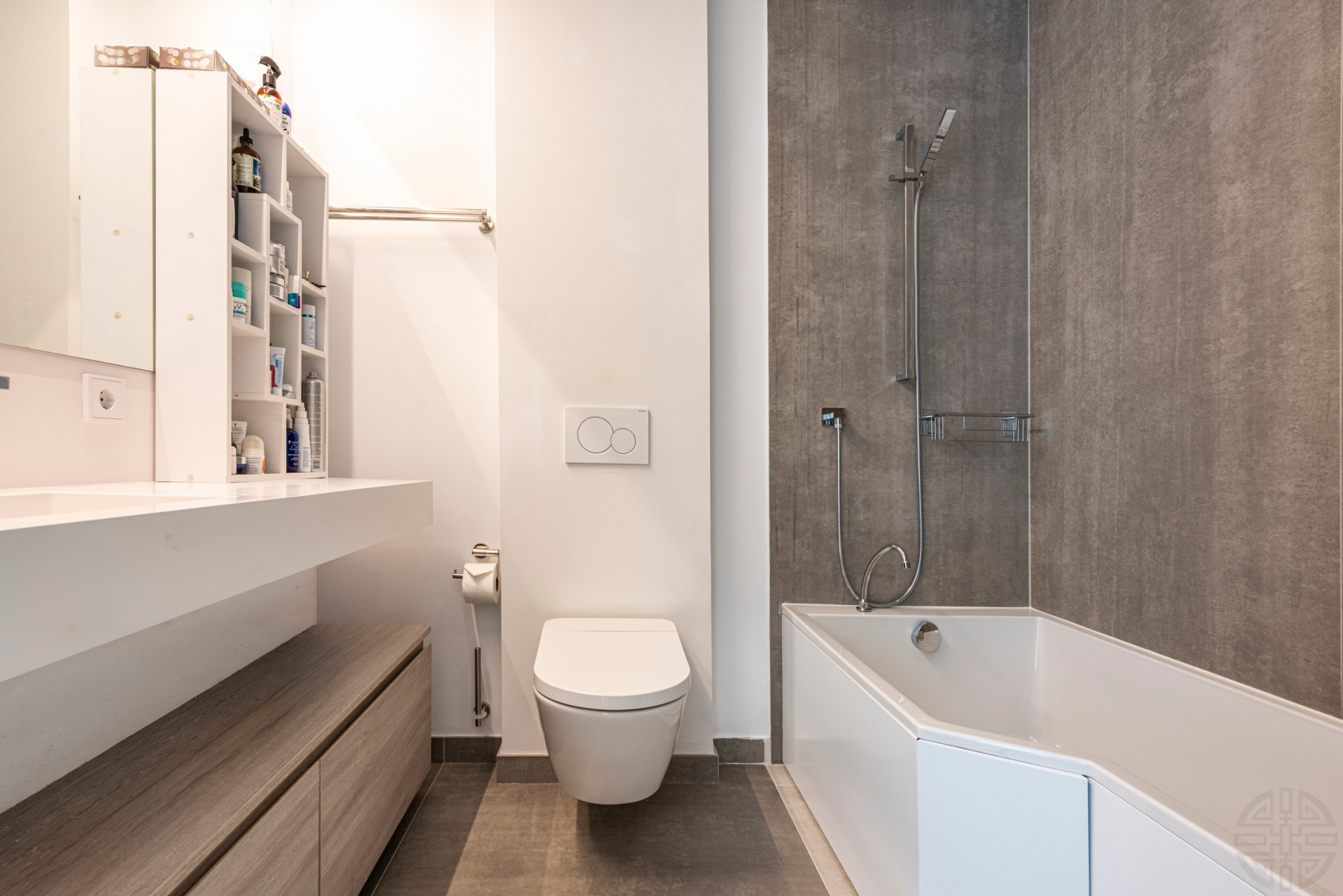 THE ISLAND, Estepona — Distinguished New-Build Residence with Sea & Mountain Views · Photo 13