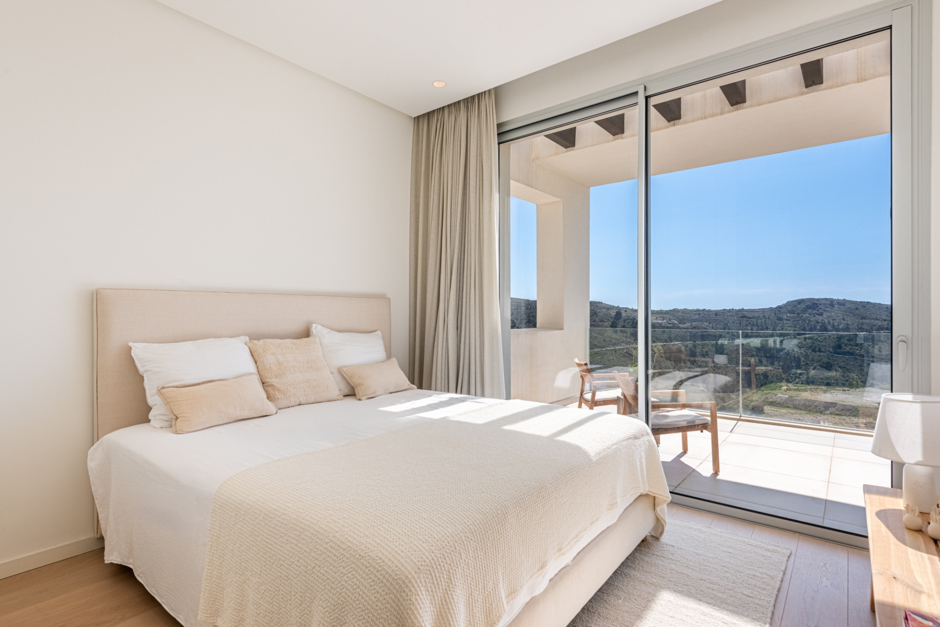 Charming Penthouse Located in Marbella Club Hills, Benahavis · Photo 14