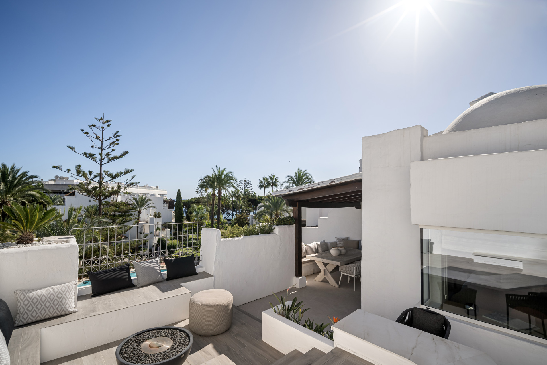 Unique southfacing frontline beach penthouse - Alhambra del Mar · Photo 24