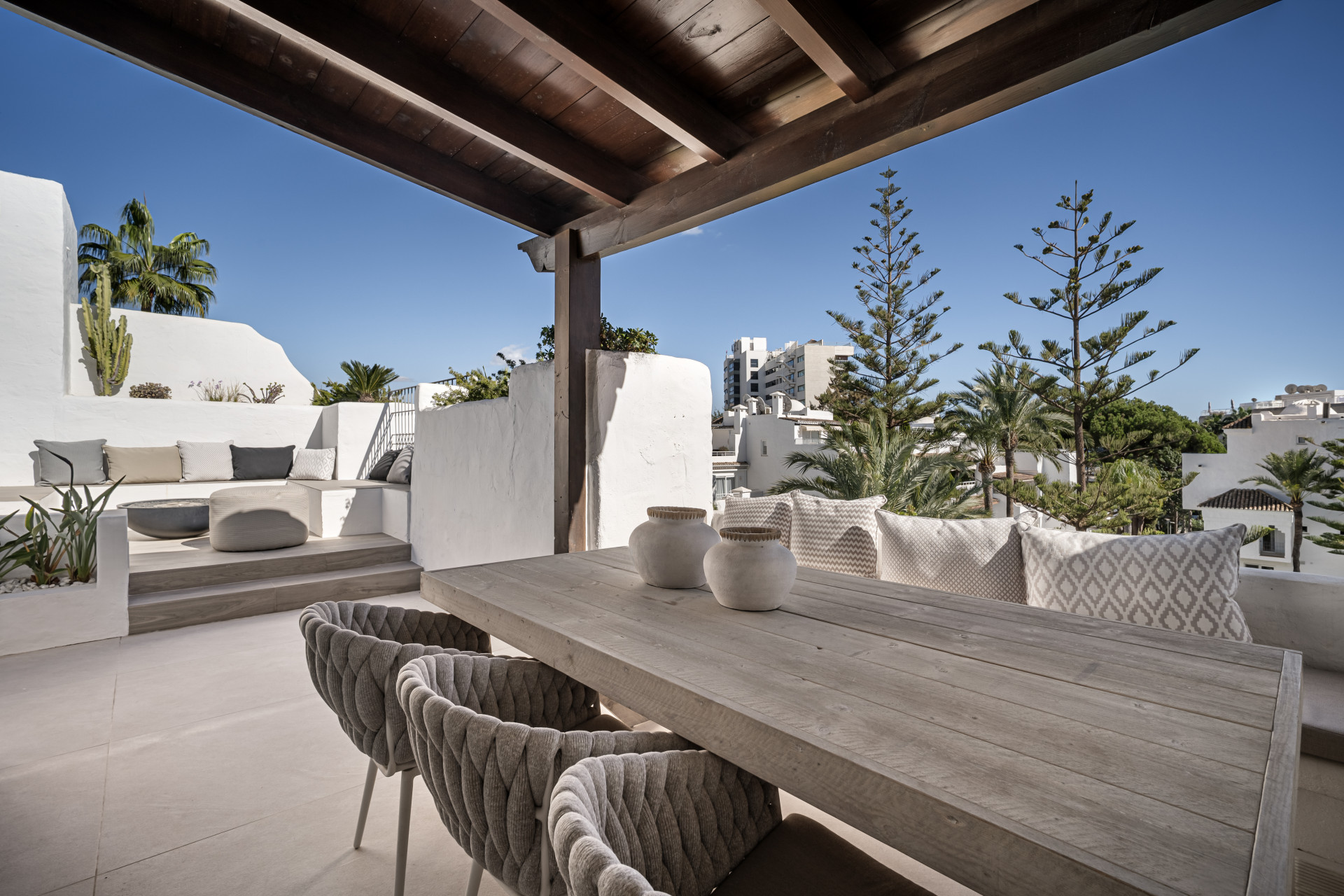 Unique southfacing frontline beach penthouse - Alhambra del Mar · Photo 25