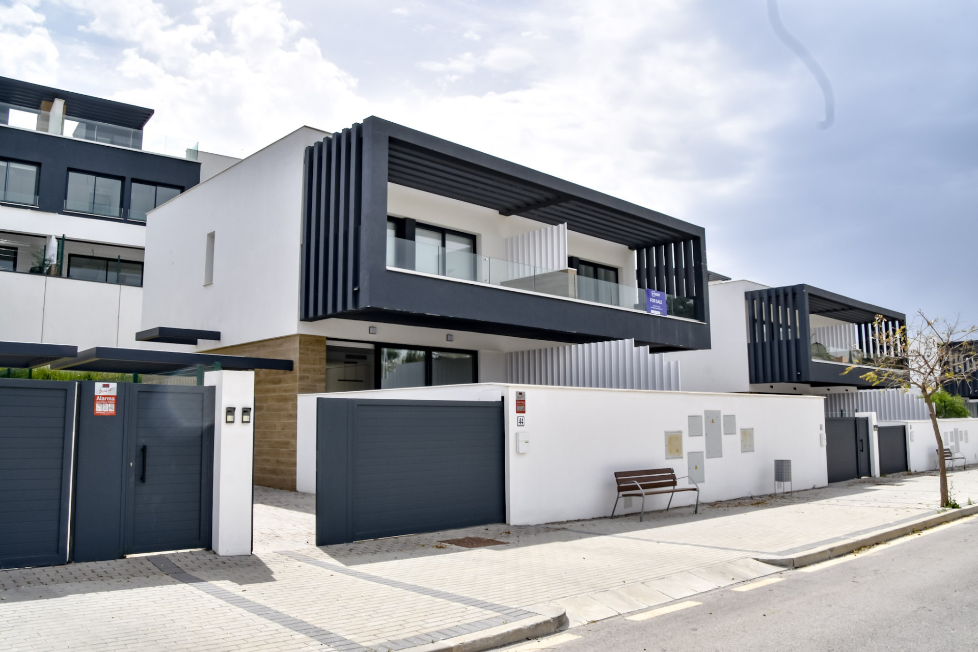 Modern 3-Bedroom semi detached house with Spacious Terrace in Atalaya Hills · Photo 18