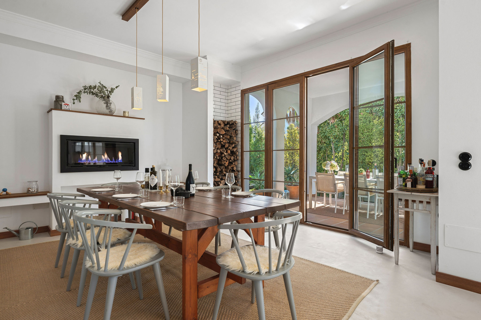 Renovated 4-Bedroom Villa with Sea Views, Private Pool and Mediterranean Garden in Estepona · Photo 10